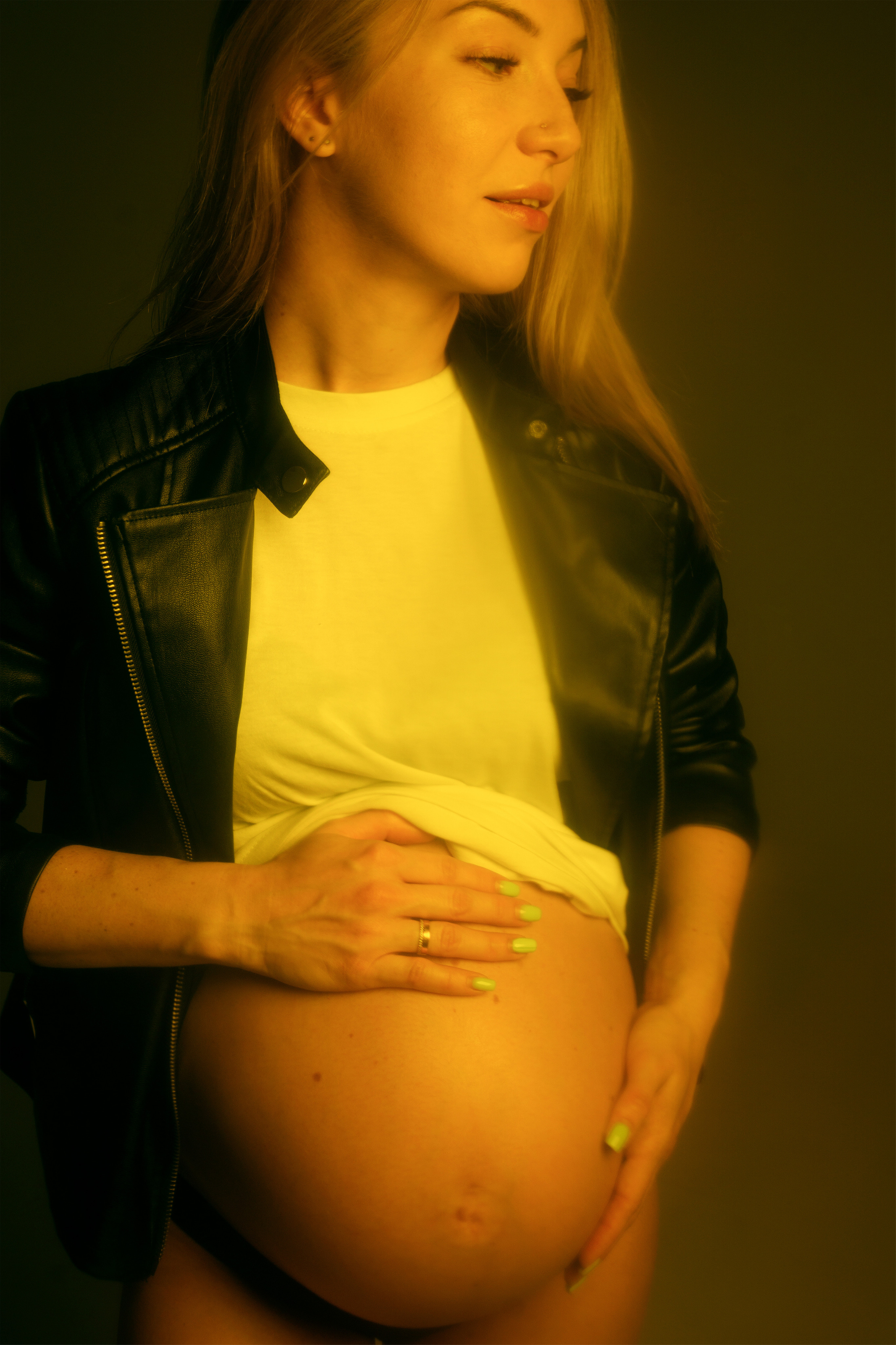 Lera. Portrait Photographer in Berlin Daria Doch Schwangerschaftsfotos