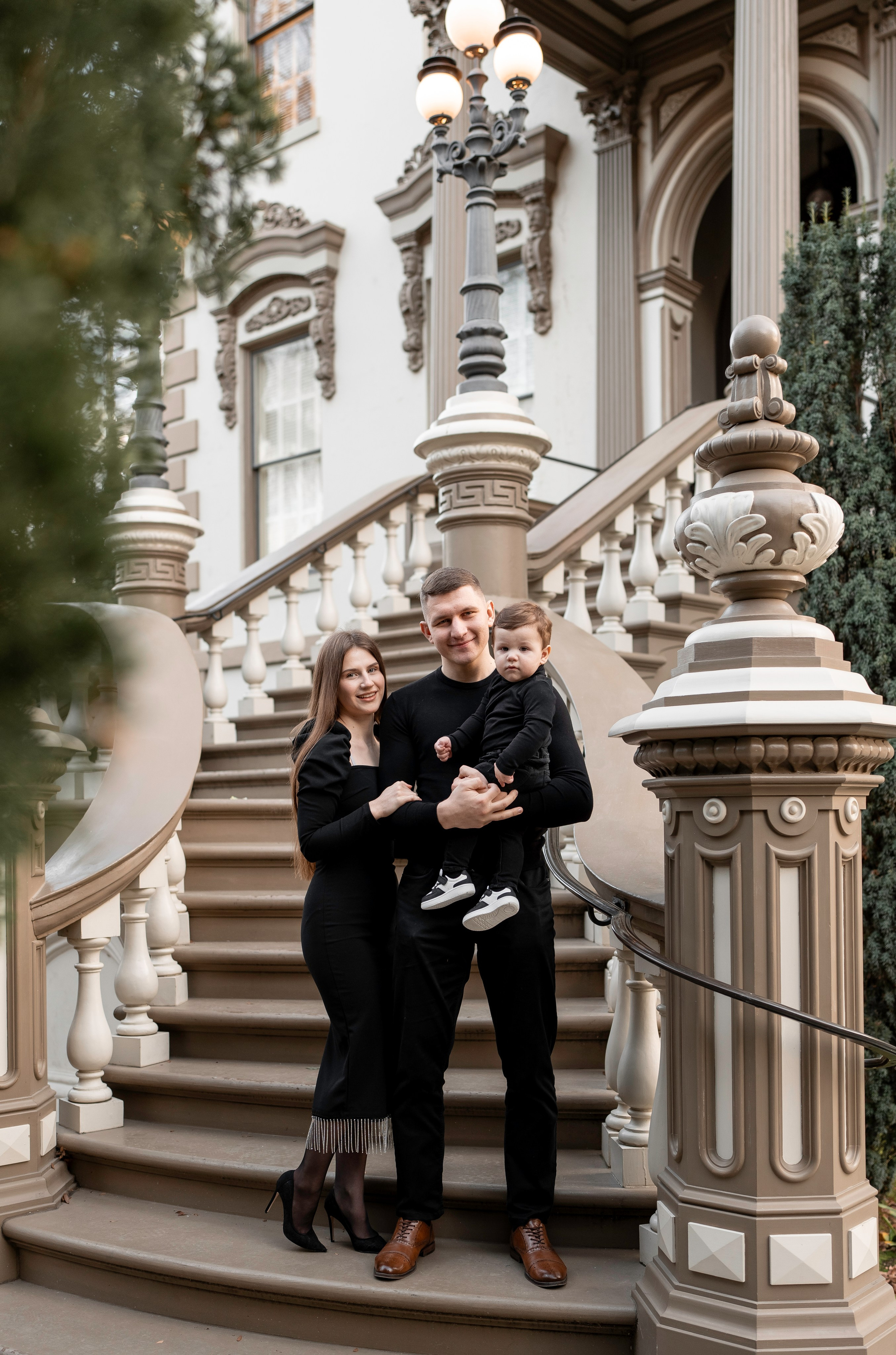 Artem, Nadia & Elisha. Family photographer in Sacramento | Sofia Pavenko