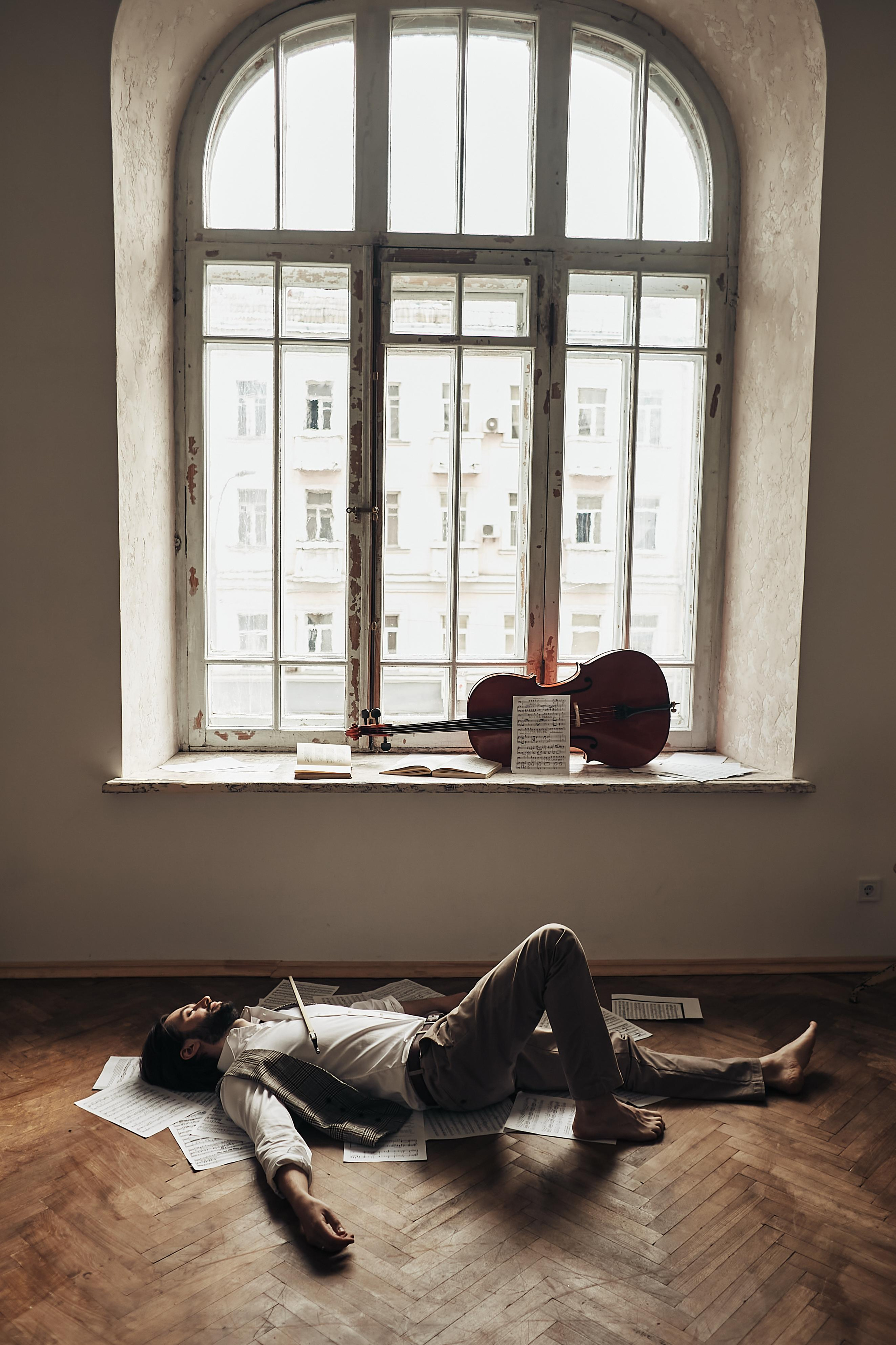 Opera singer Gleb. Amazing photo session at a time convenient for you. Y