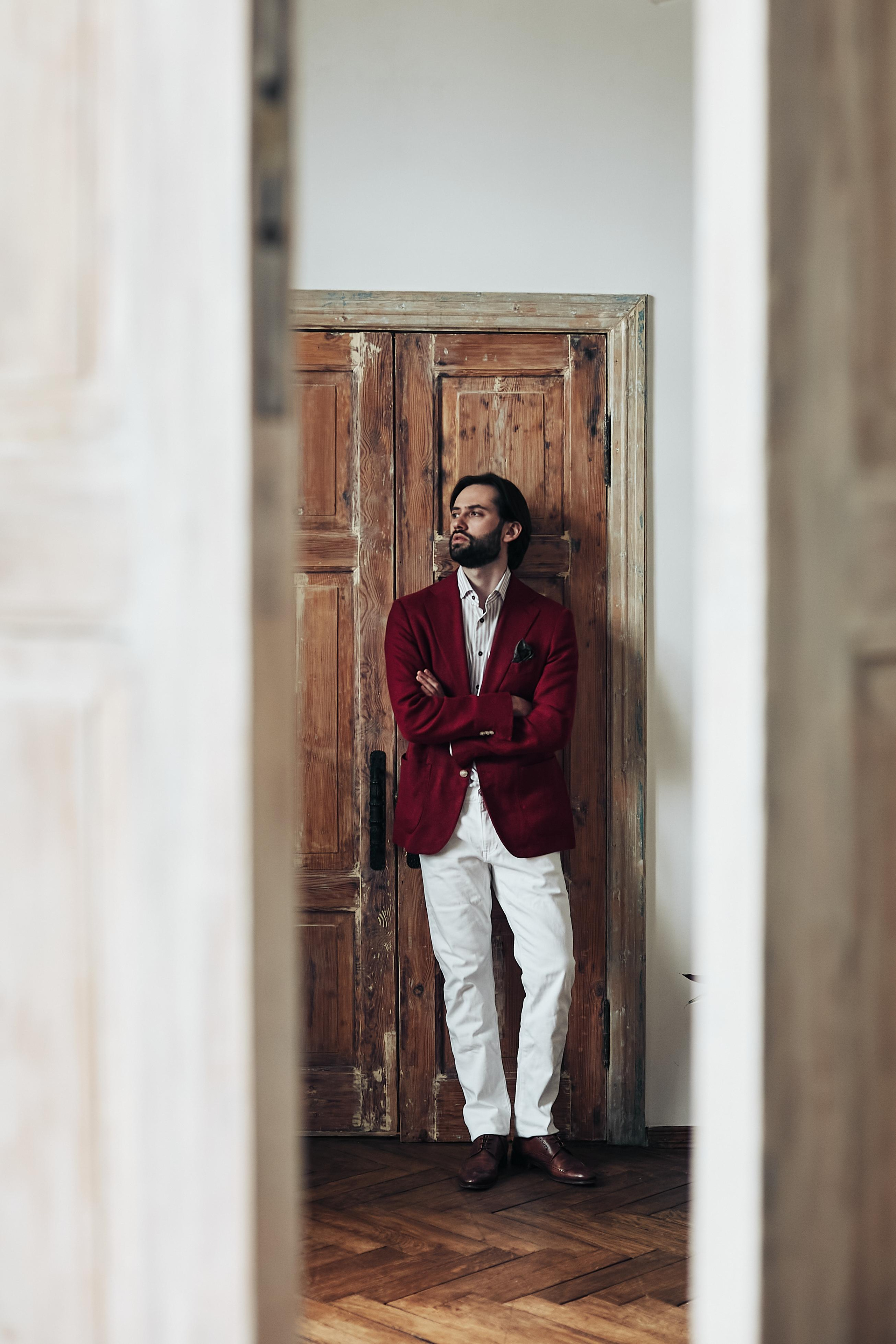 Opera singer Gleb. Amazing photo session at a time convenient for you. Y