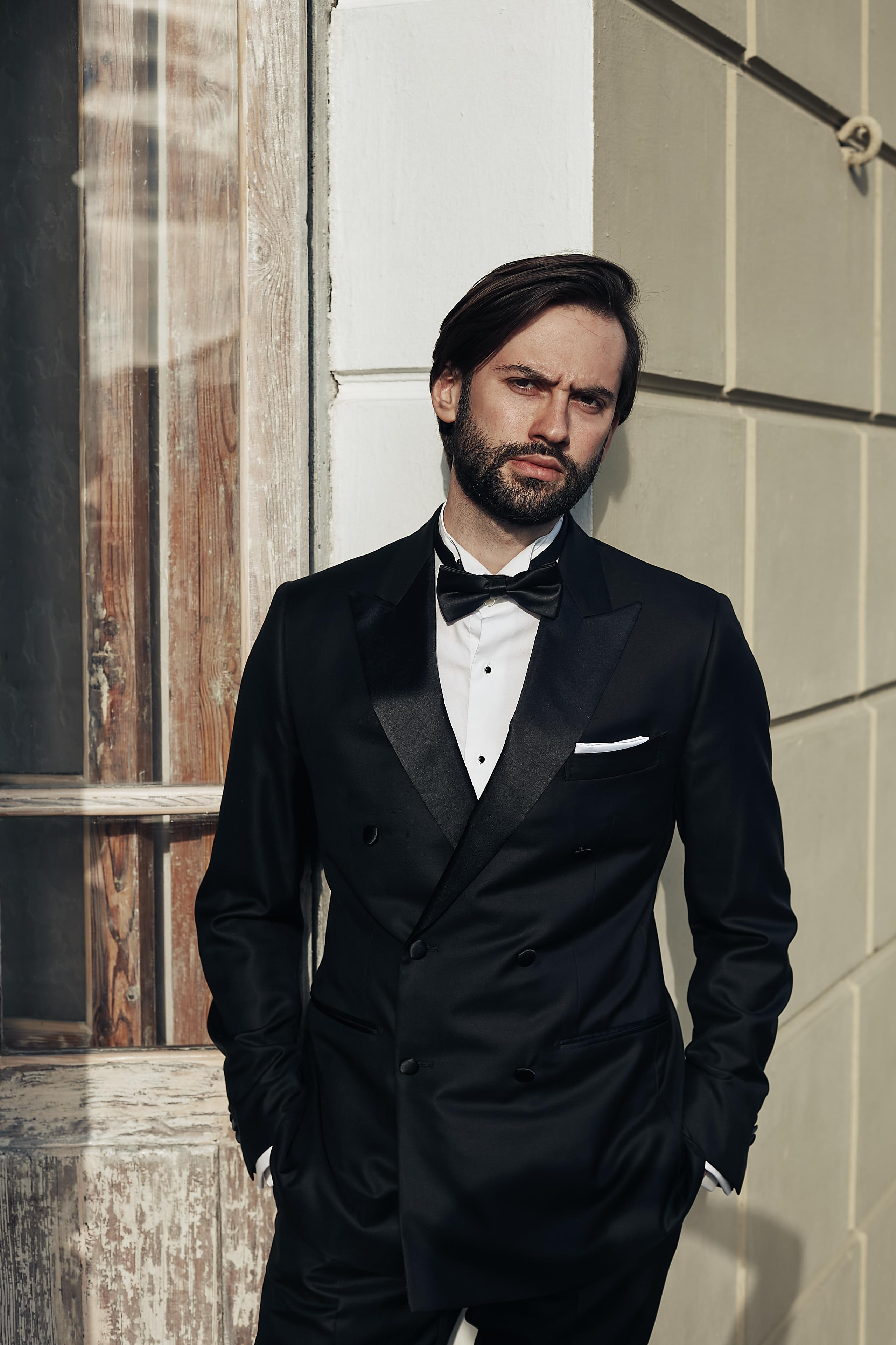 Opera singer Gleb. Amazing photo session at a time convenient for you. Y