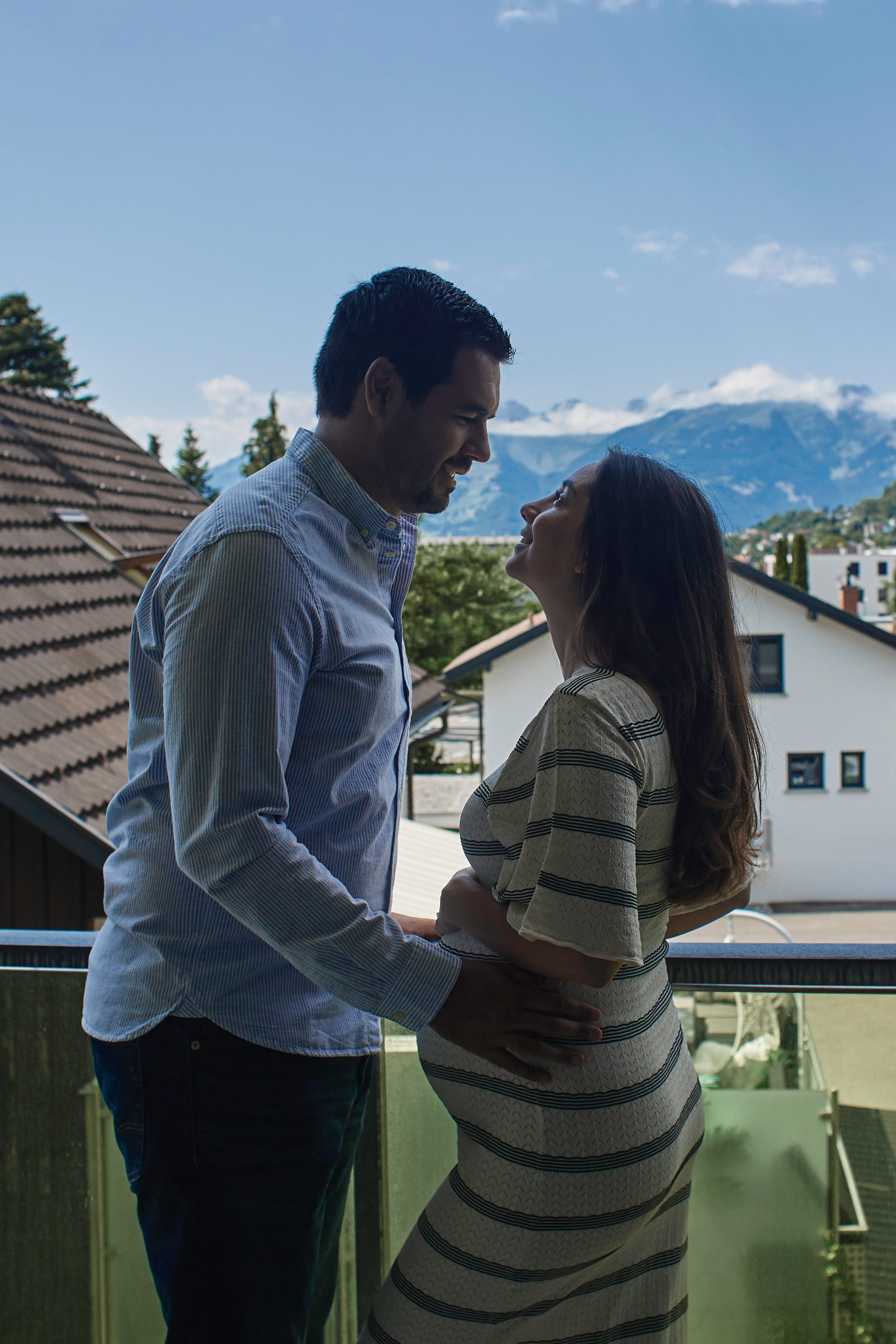 Mariana. Amazing photo session at a time convenient for you. Y