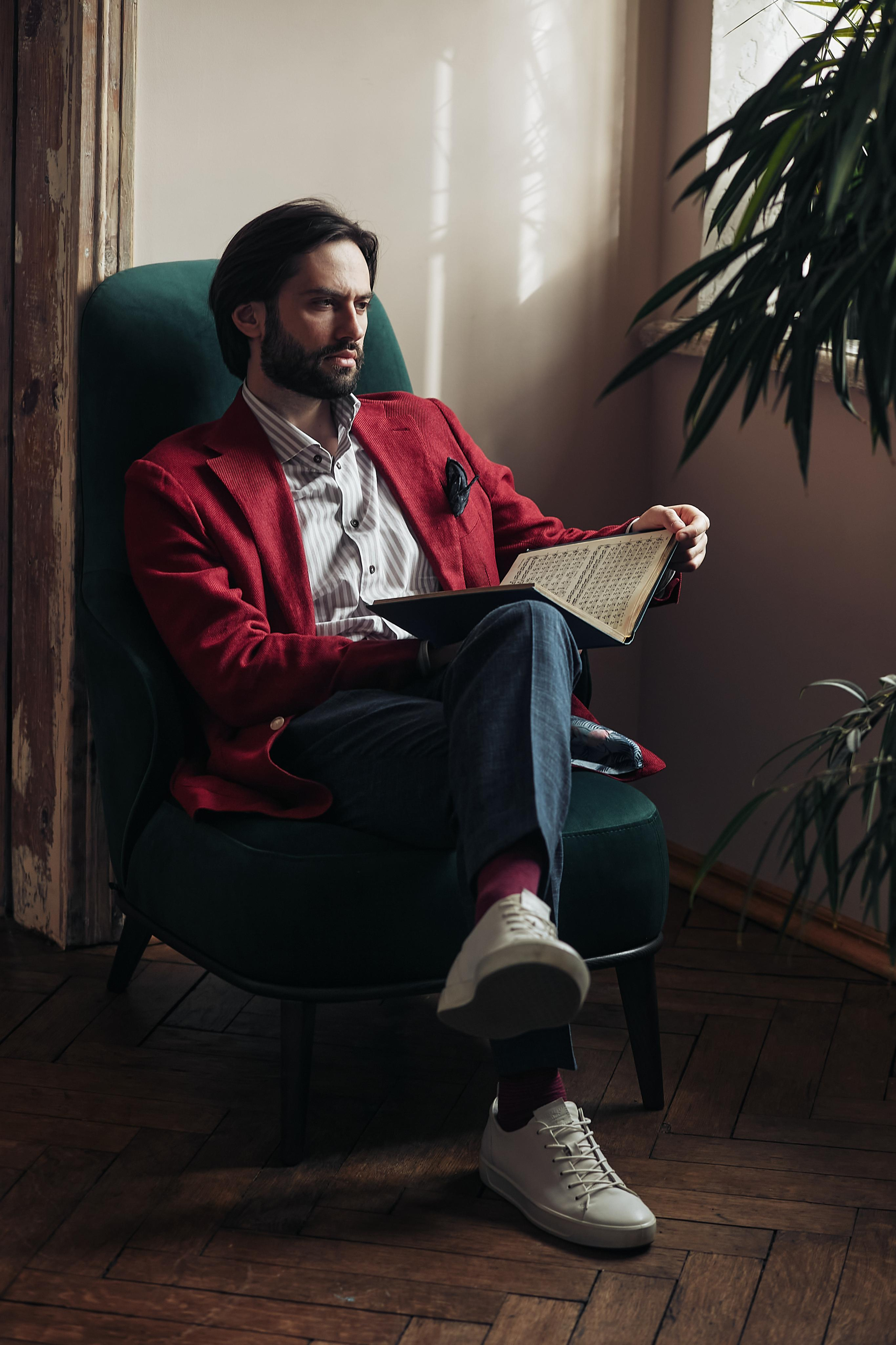 Opera singer Gleb. Amazing photo session at a time convenient for you. Y