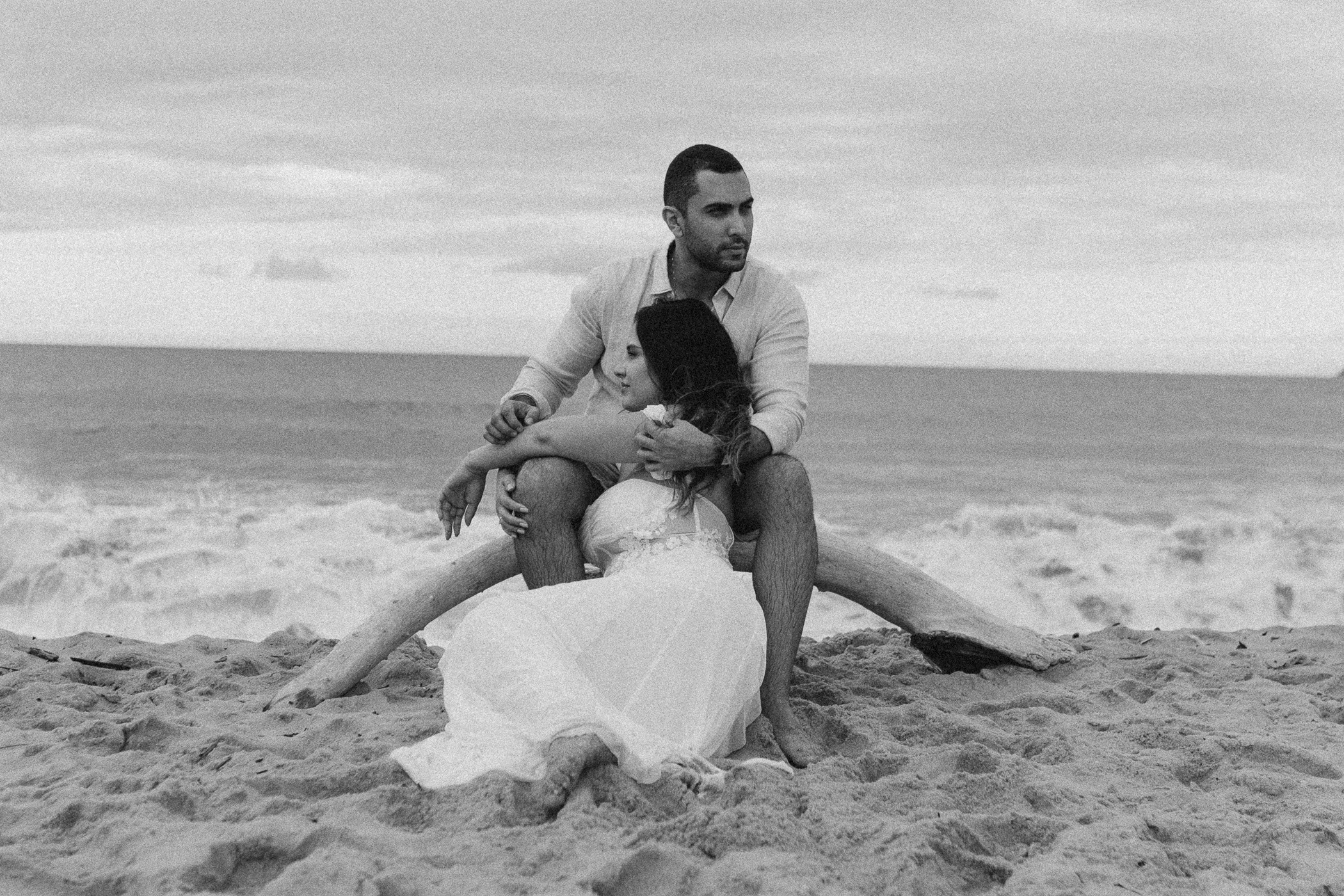 Samantha & Juliano | Ensaio de Casal na Praia de Ubatuba