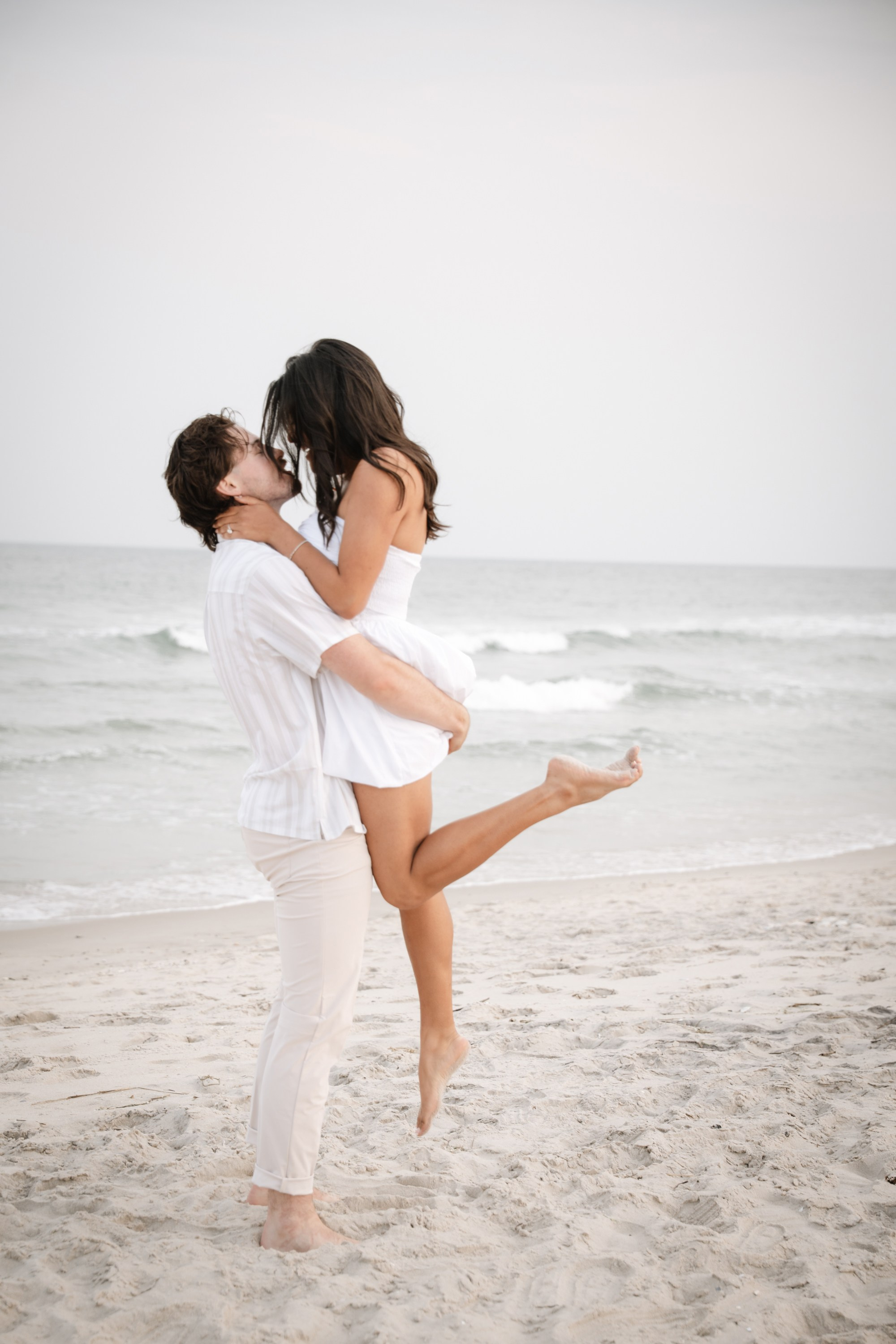 Engagement photoshoot on the Atlantic City beach. Portrait and wedding photographer in New York