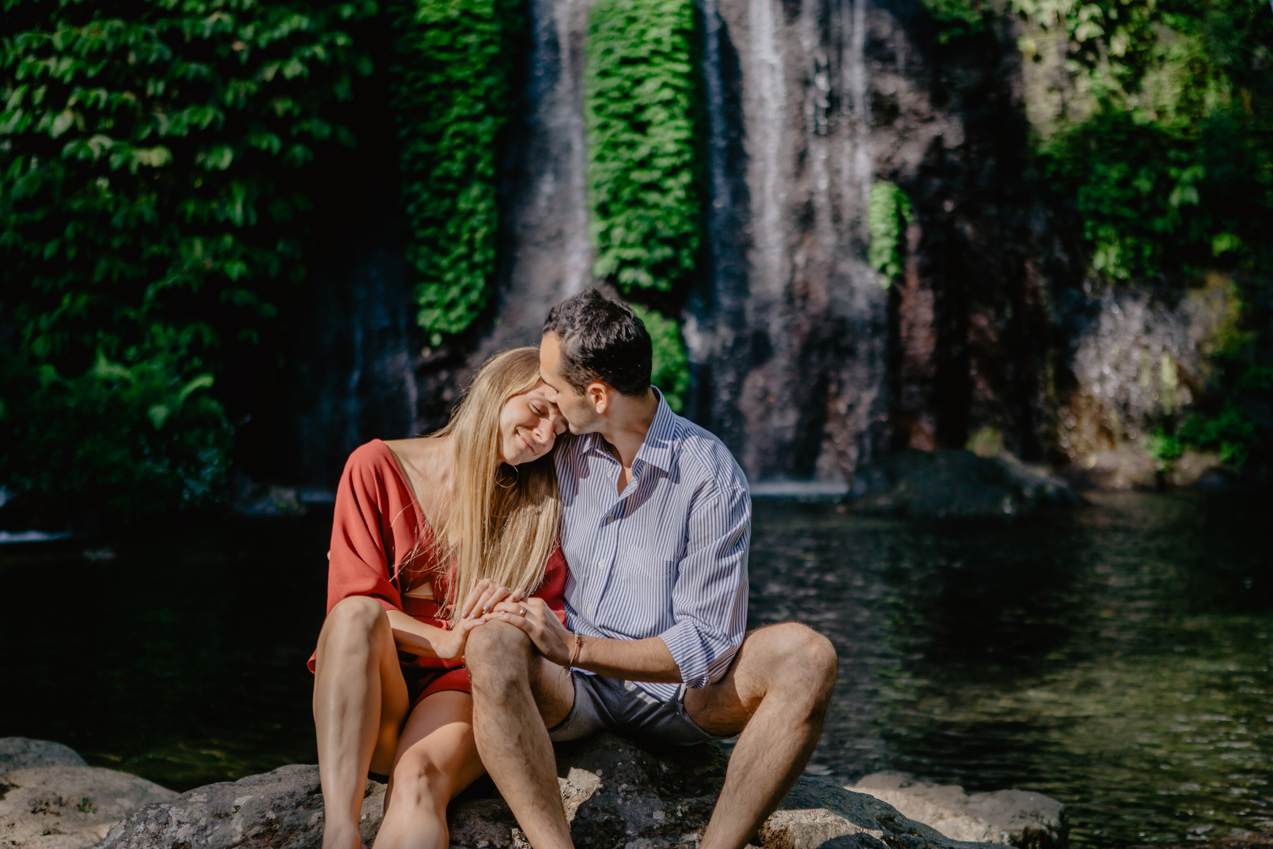 Honeymoon photo shoot in Bali. Female Photographer in Bali