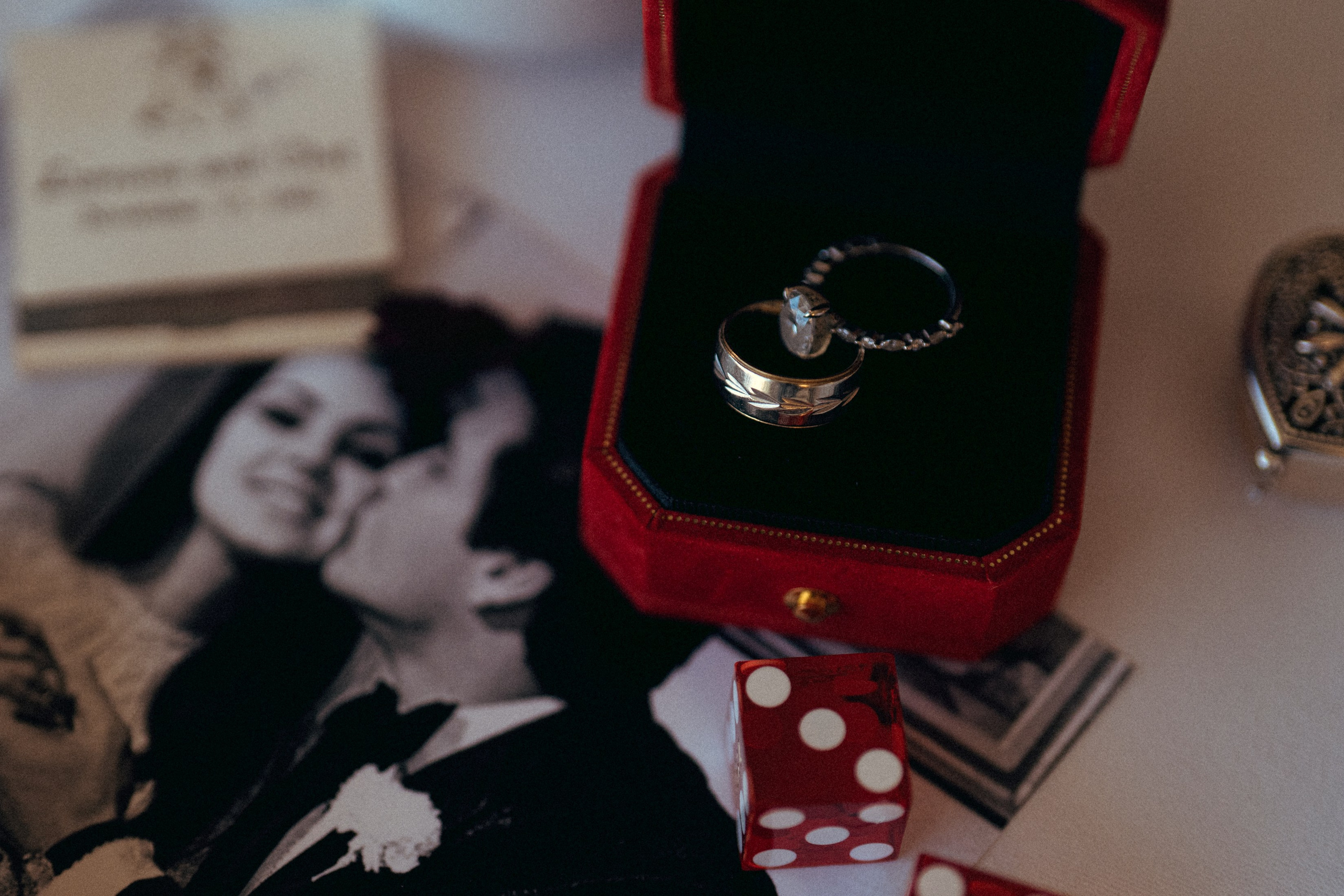 P&J. Wedding & elopement photographer Viktoriya Kravtsov. Las Vegas