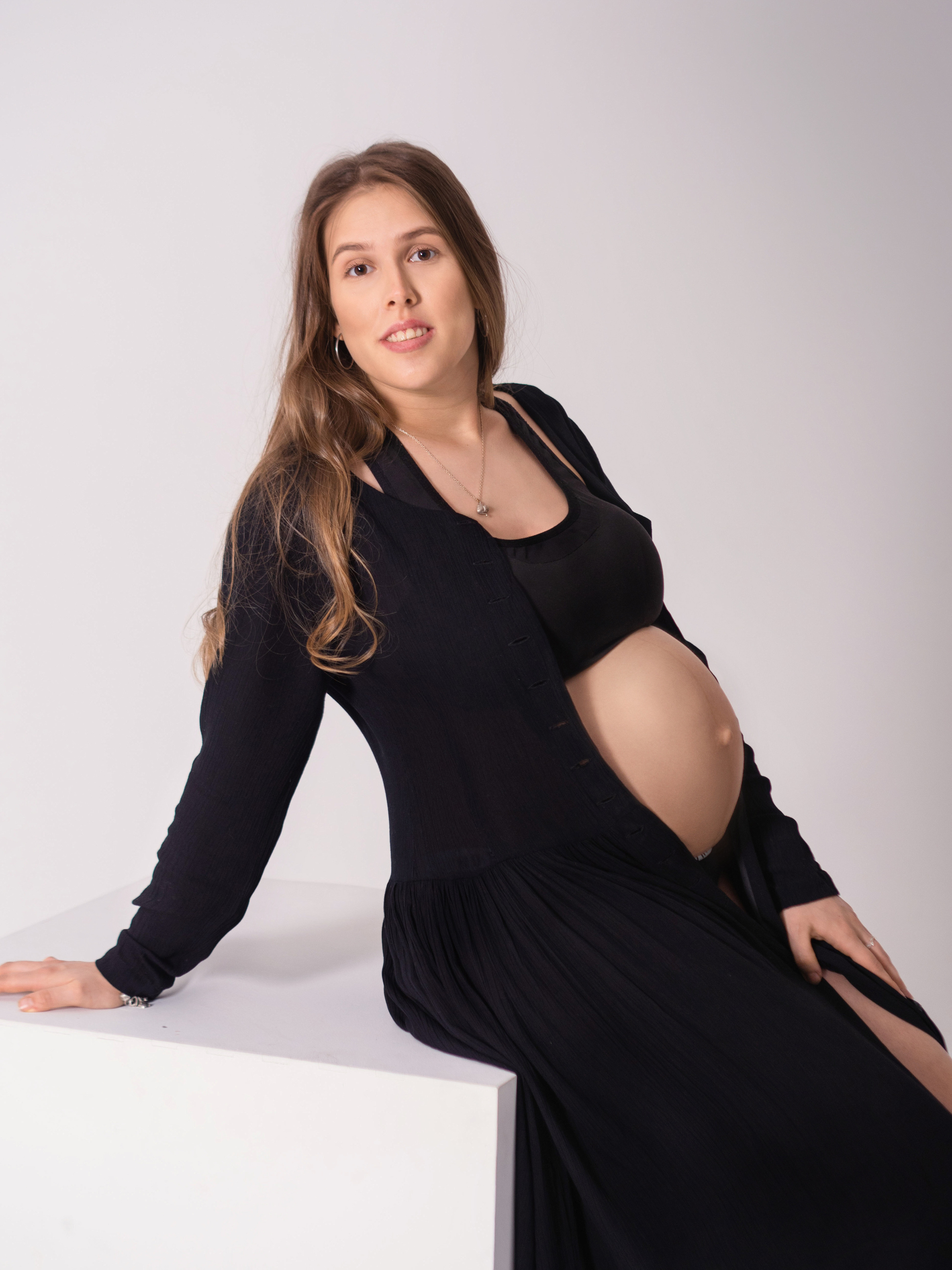 Foto di attesa. Fotografa di neonati di attesa di famiglia Gero Kateryna