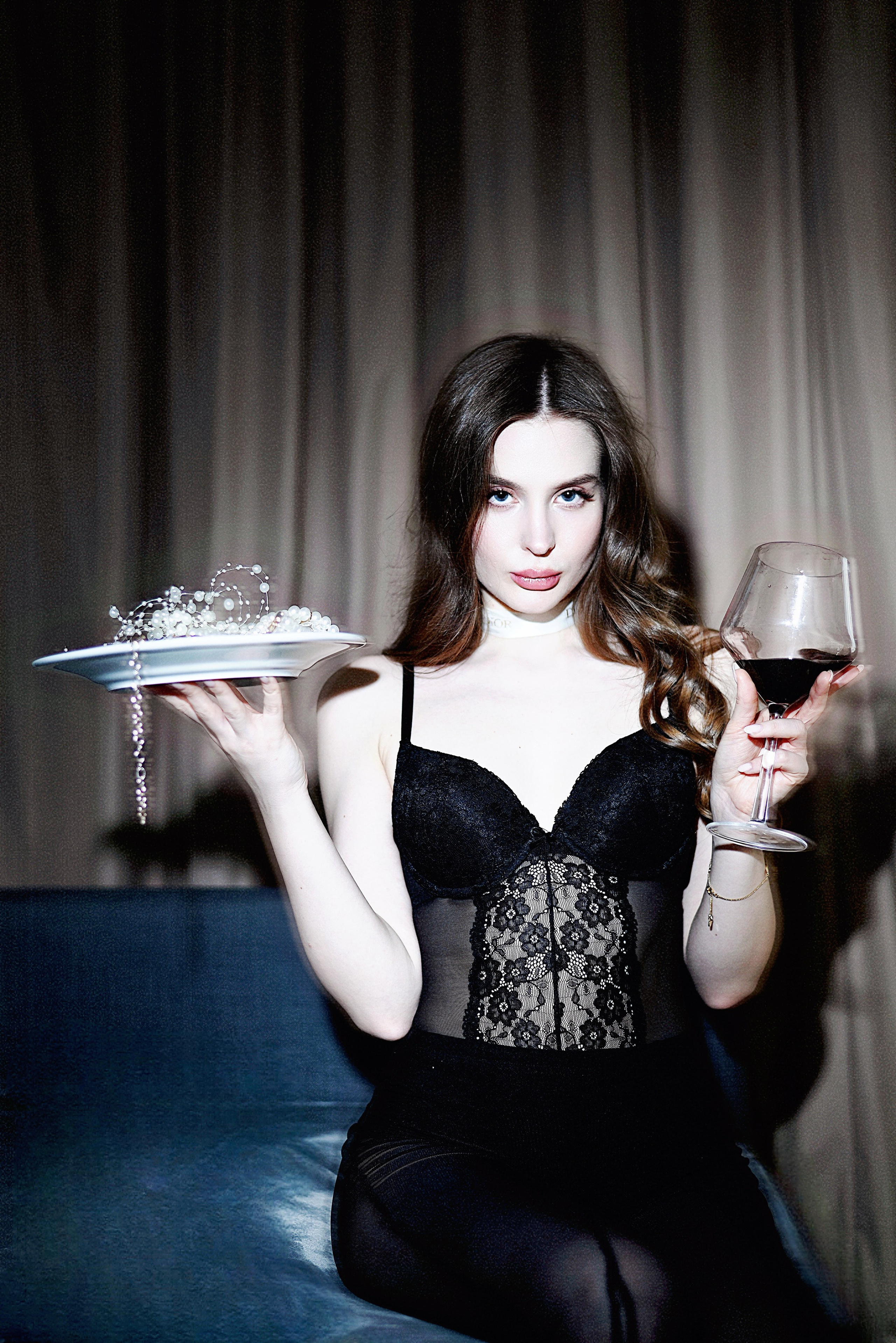 PORTRAIT WOMEN. Photographer and Reels Videomaker in Dubai Rita Dobro