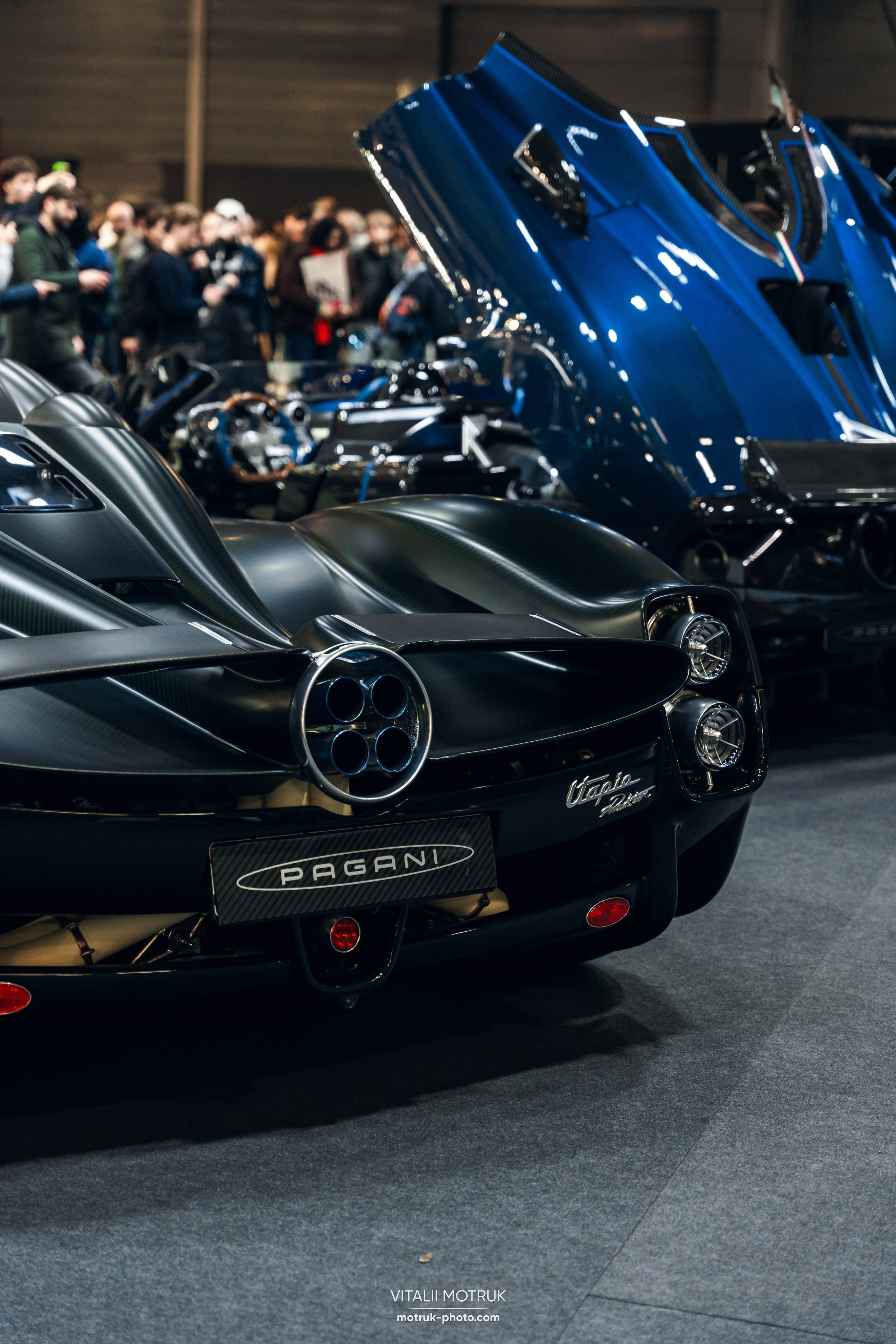 Retromobile 2026. Photographe de voitures à Paris — Vitalii Motruk