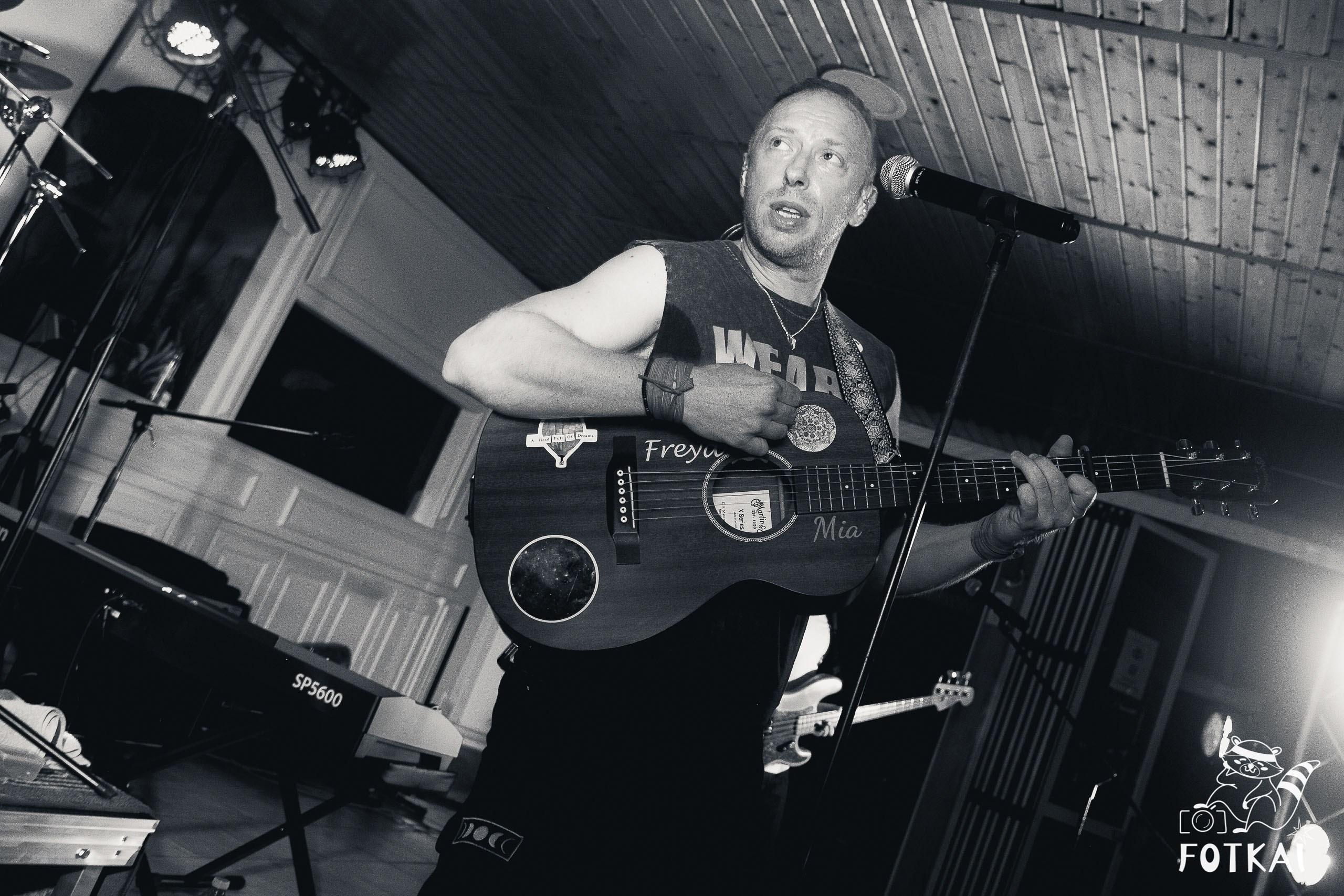 Ultimate Coldplay en Restaurante Los Cucalos: Reportaje fotográfico 17.09.25 | FOTKAI