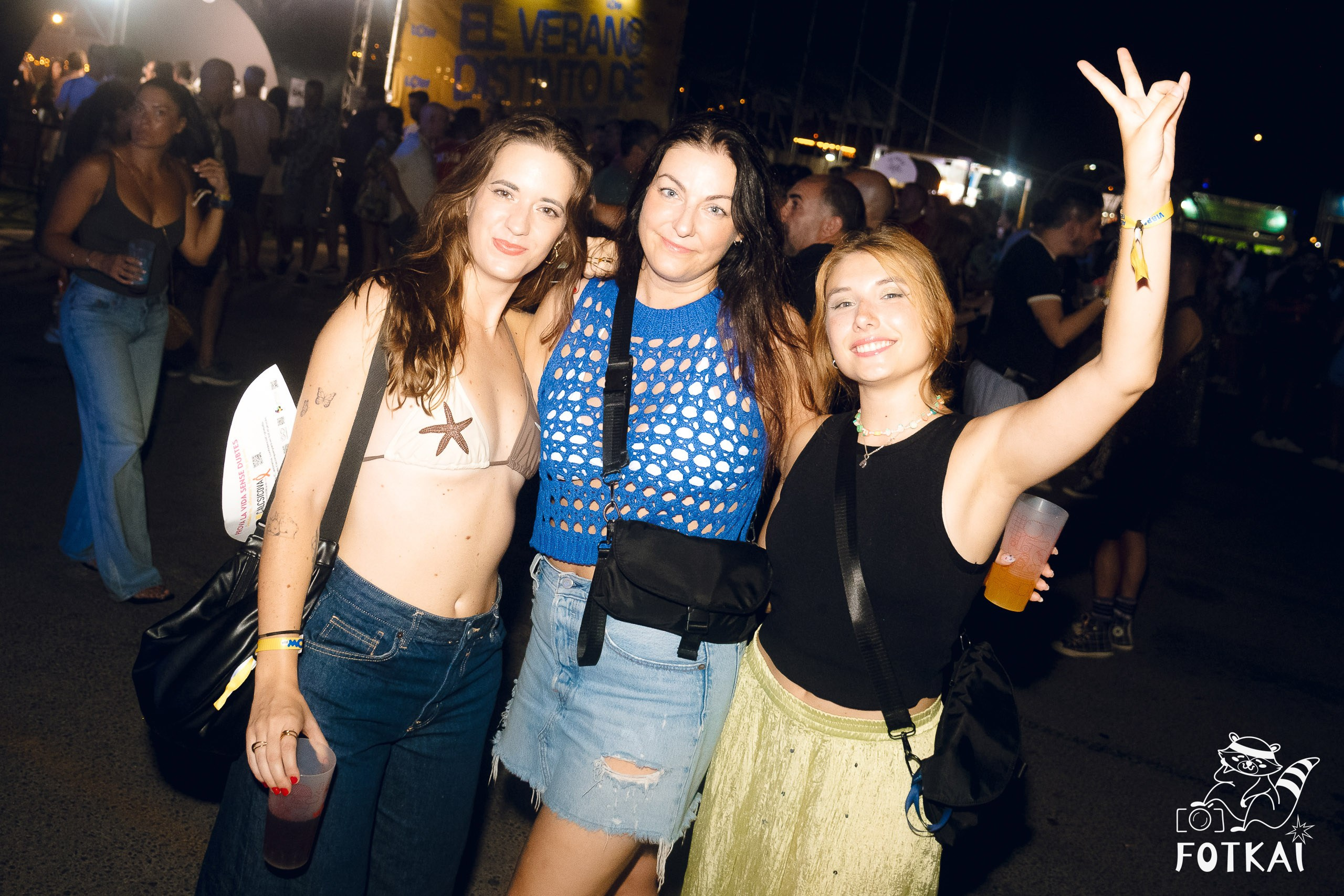 Low Festival 2026 — Fotorreportaje del primer día del festival indie en Torrevieja | FOTKAI