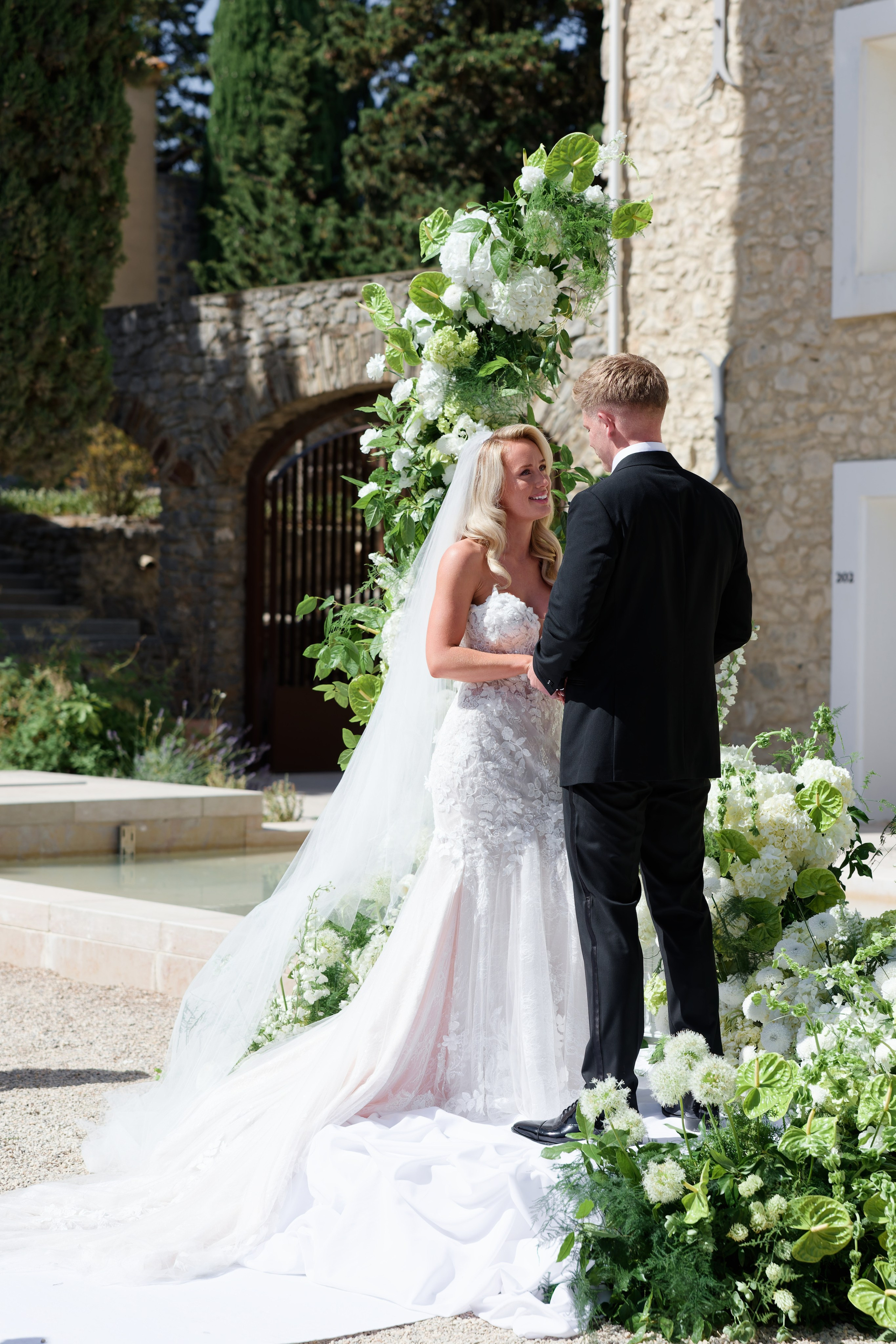 Wedding at Château L’Hospitalet in Narbonne, France. Destination Wedding Photographer — Nikita Burtsev