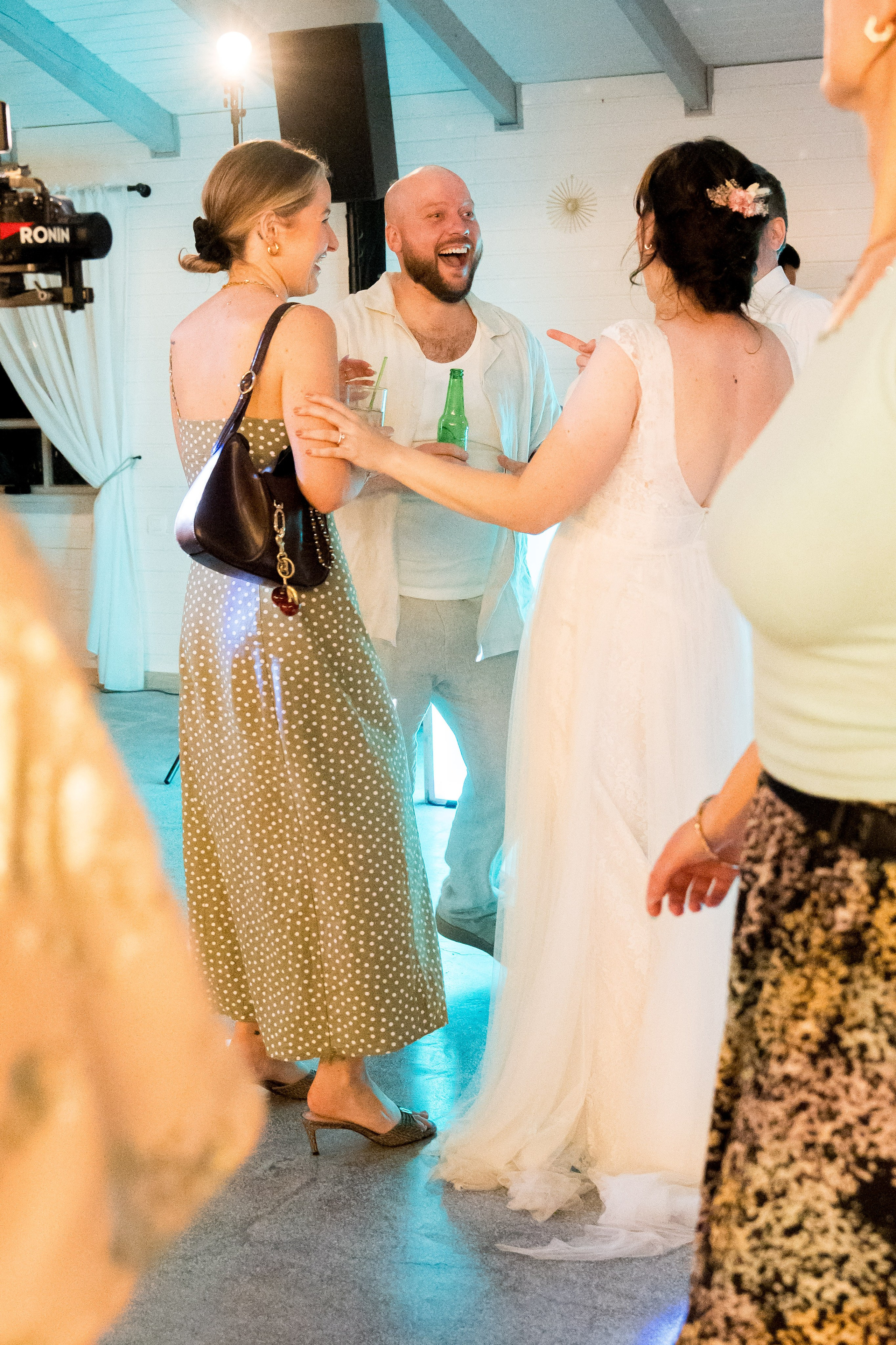 PARTY. Gabriel Florea — Fotograf nuntă București