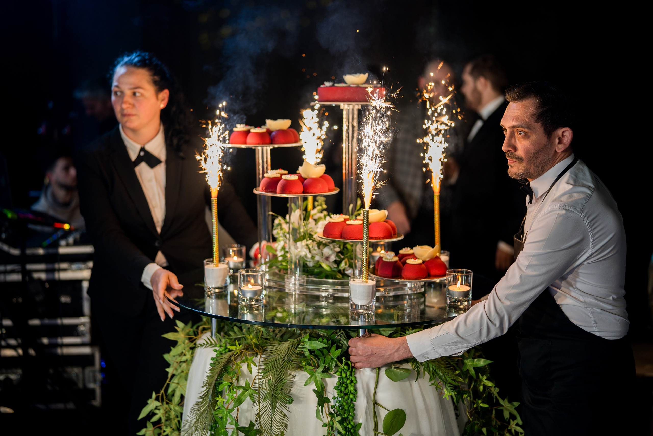 PARTY. Gabriel Florea — Fotograf nuntă București