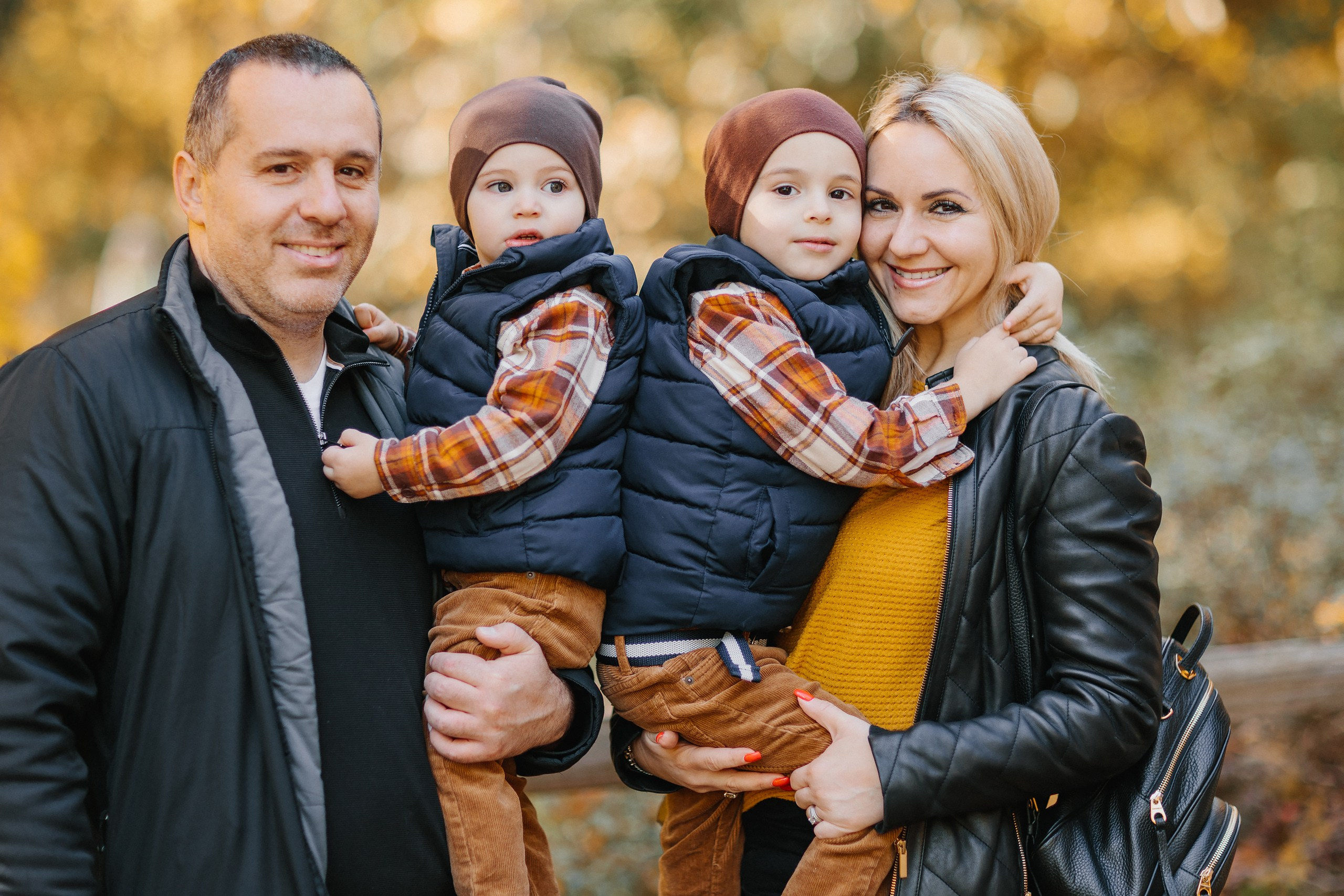 10.21.23 Family Photoshoot. Wedding family event photographer in Chicago Nick Yushevich
