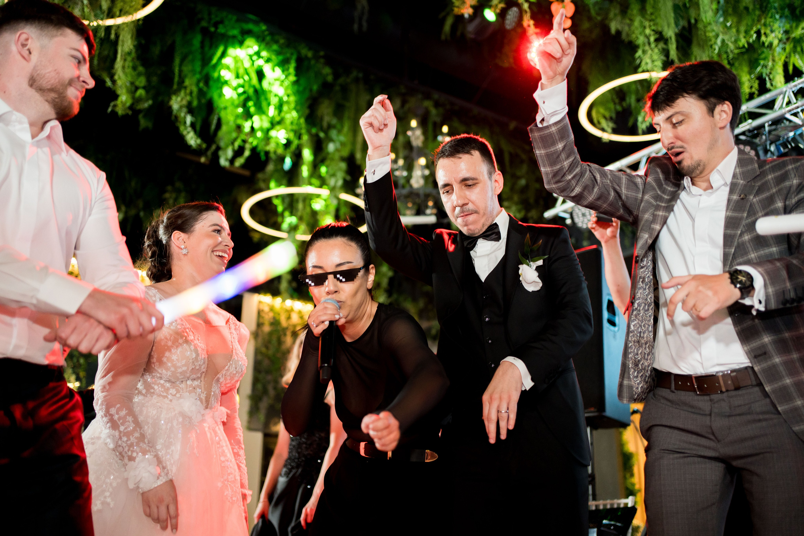 PARTY. Gabriel Florea — Fotograf nuntă București