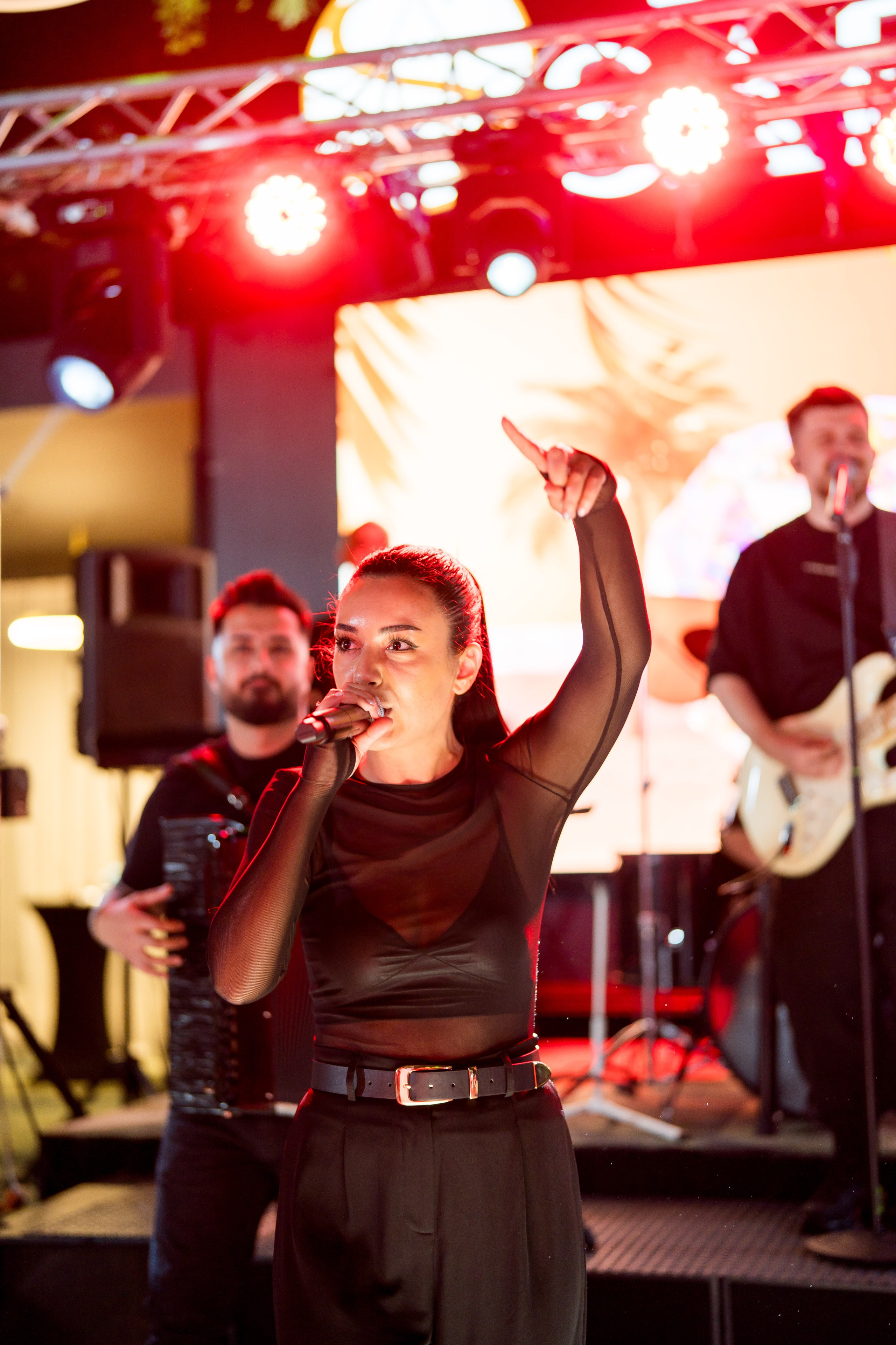 PARTY. Gabriel Florea — Fotograf nuntă București