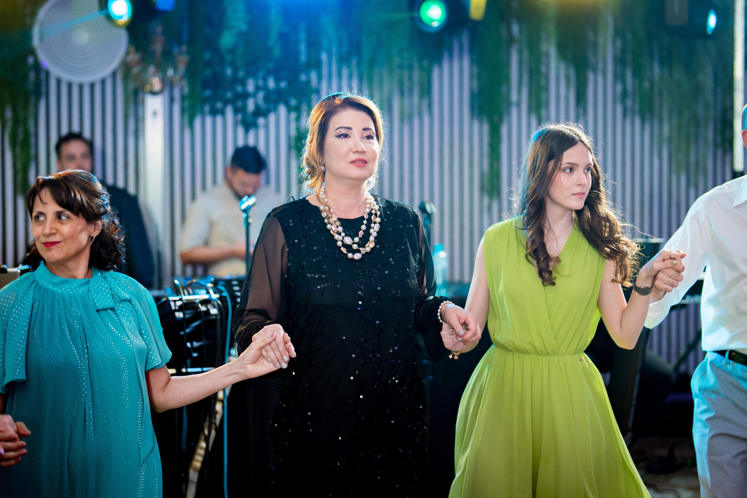 PARTY. Gabriel Florea — Fotograf nuntă București