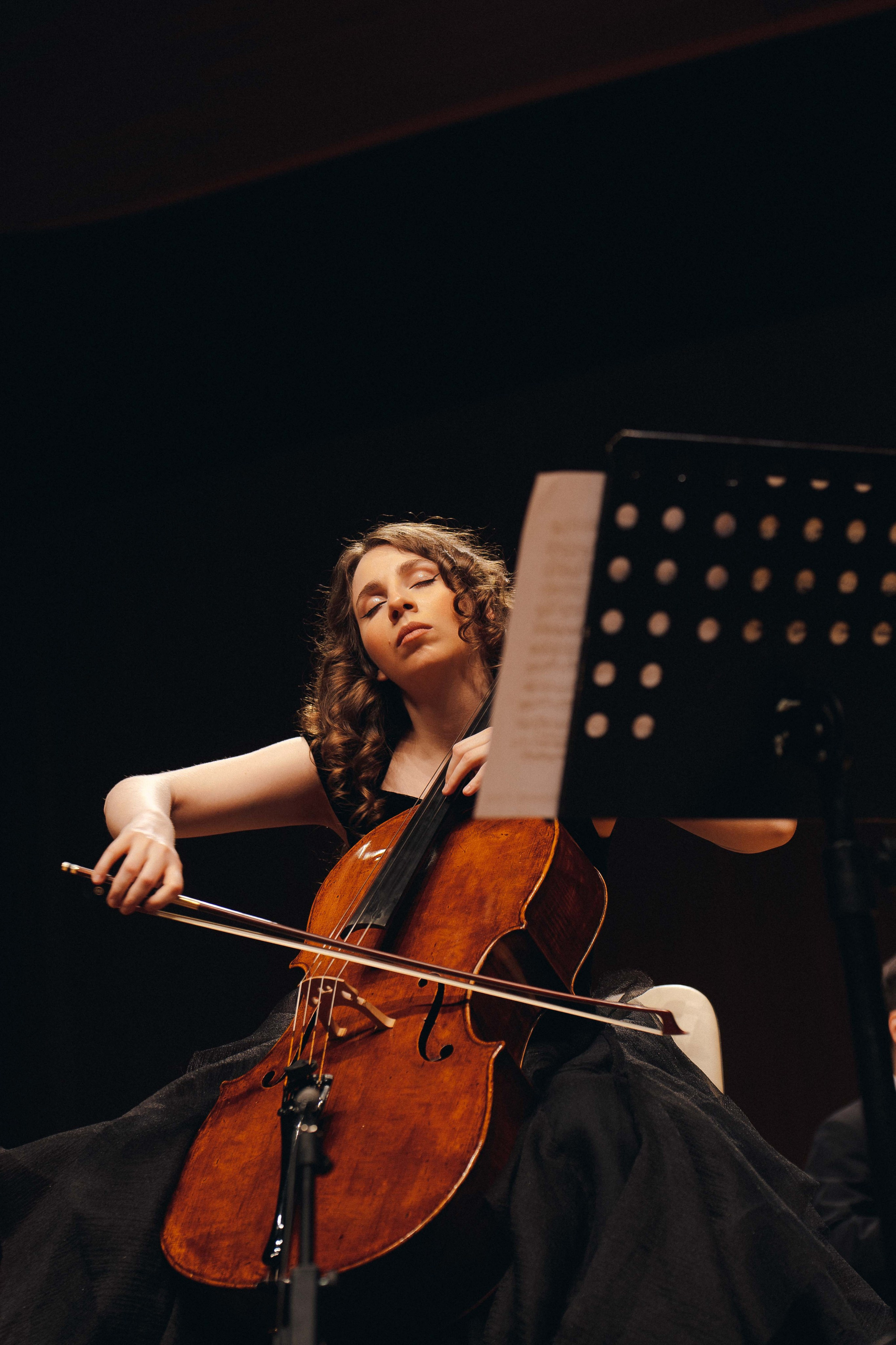 The Tchaikovsky Academic Grand Symphony Orchestra in Baku. Wedding&Event photographer Ismail Rzayev in Baku