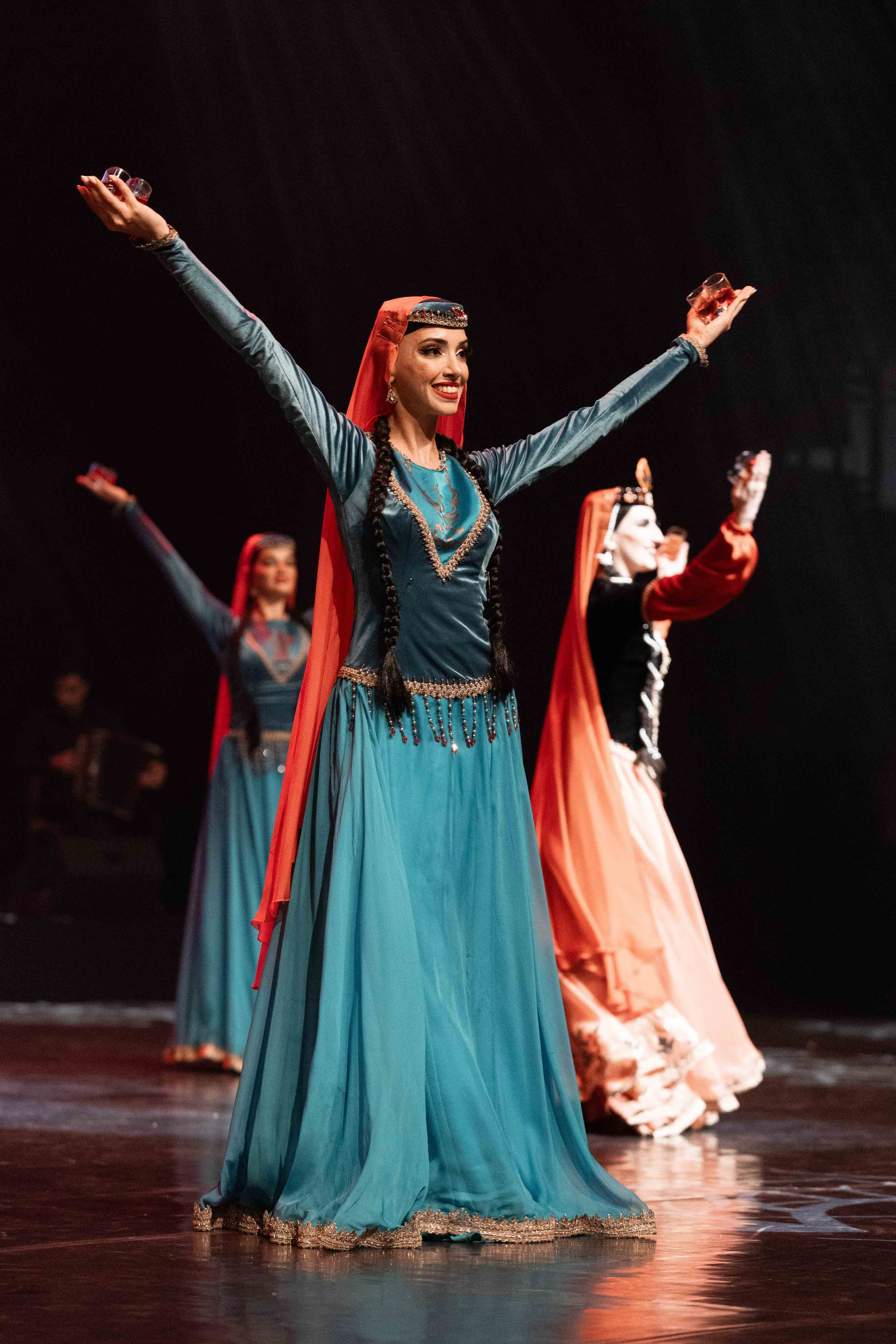 STATE DANCE ENSEMBLE. Wedding&Event photographer Ismail Rzayev in Baku