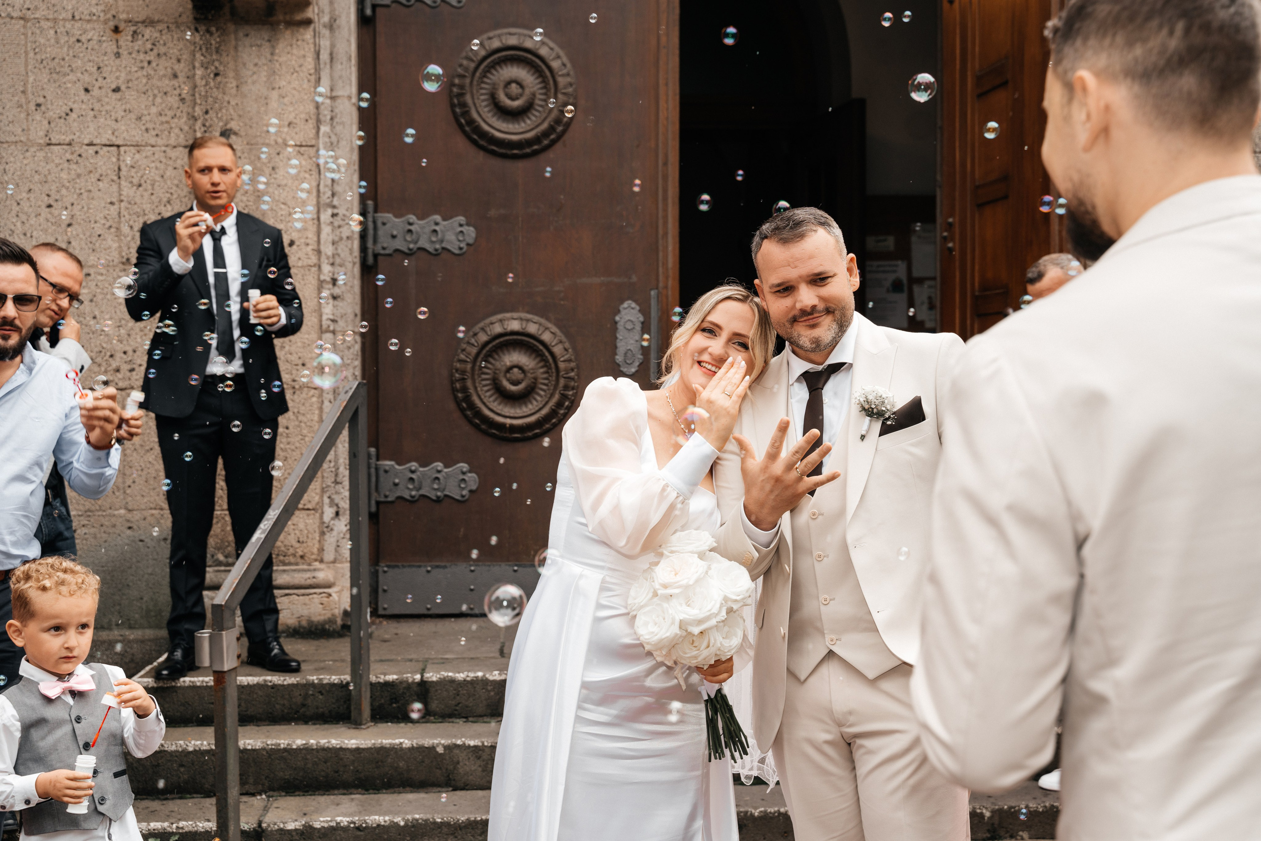 D & M im Restaurant Elfrather Mühle. Wedding Photographer Germany