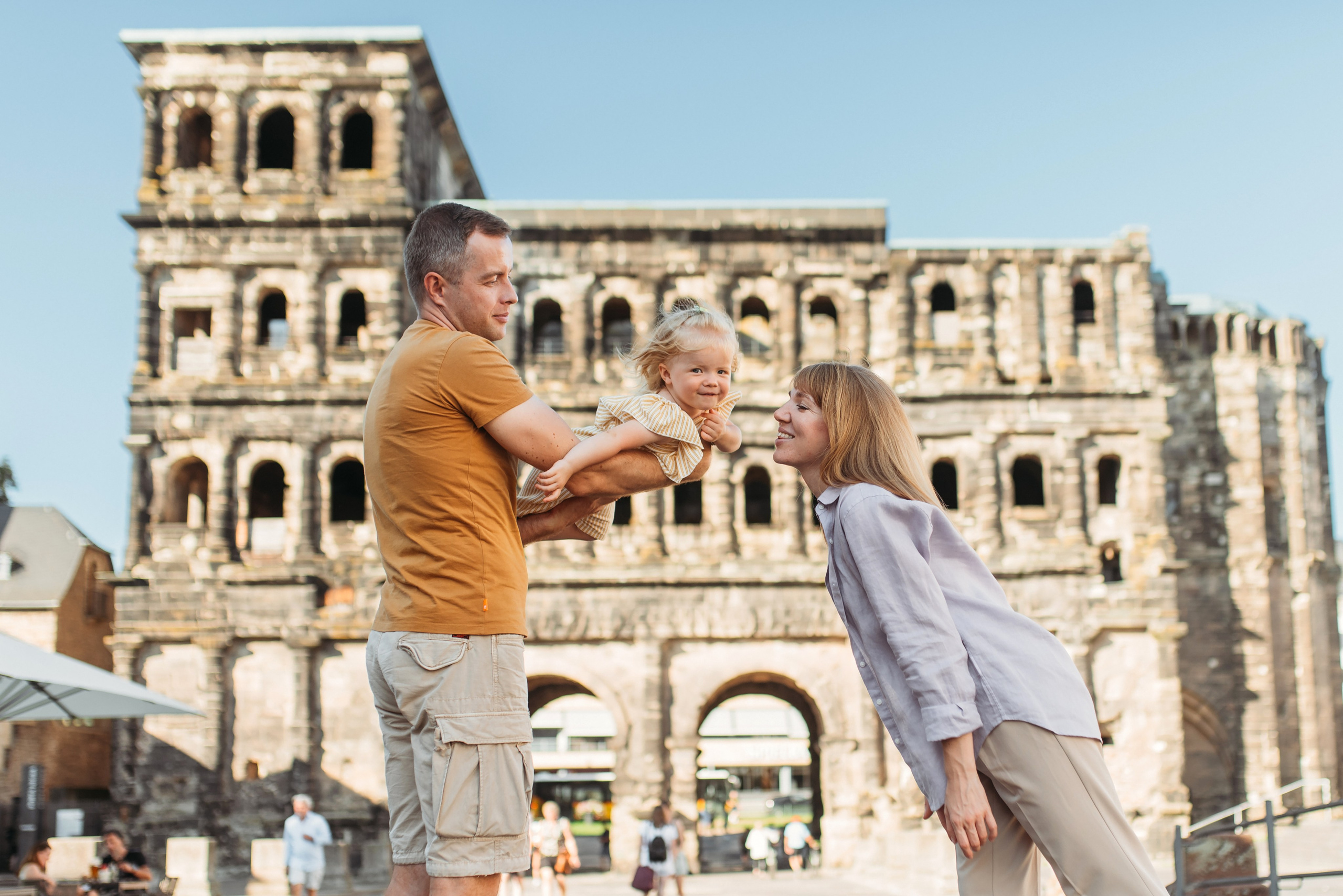 Trier. Familien- und Hochzeitsfotografin. Ich arbeite in Koblenz und Rheinlan
