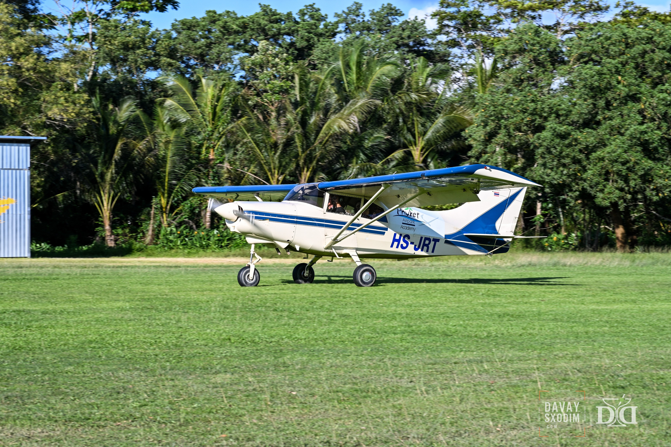 Вечеринка на аэродроме | Фоторепортаж | Афиша | DAVAYSXODIM.com PHUKET. АФИША|ФОТОРЕПОРТАЖИ|ИВЕНТЫ|ПХУКЕТ