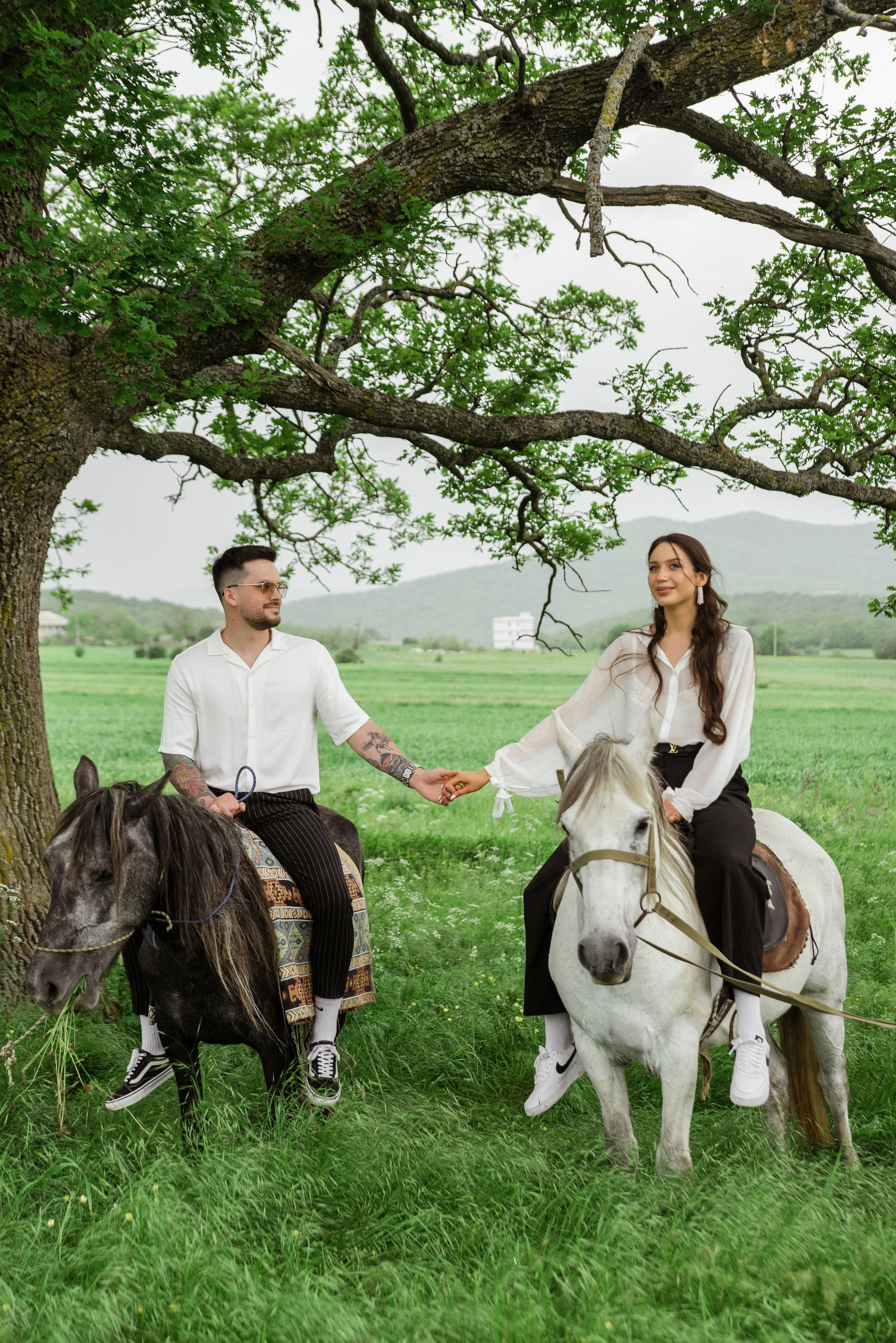 Свадебный фотограф Лара Татосян. Портфолио фотографа в Грузии, Армении и ОАЭ. Свадебные фотографы в Грузии, Армении. Макс Коваленко и Лара Татосян. Свадебный видеограф