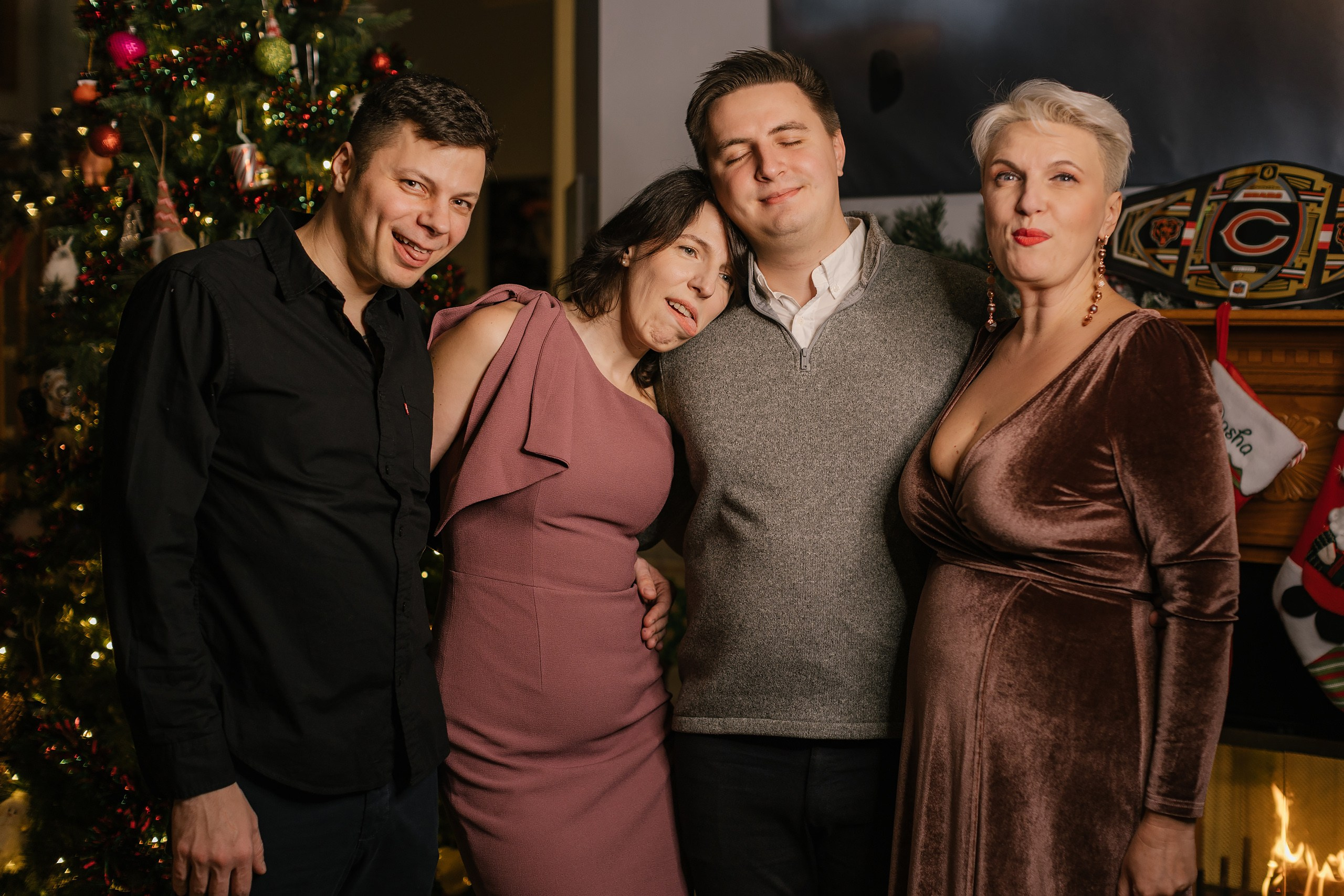 12.07.2025 Christmas Photoshoot. Wedding family event photographer in Chicago Nick Yushevich