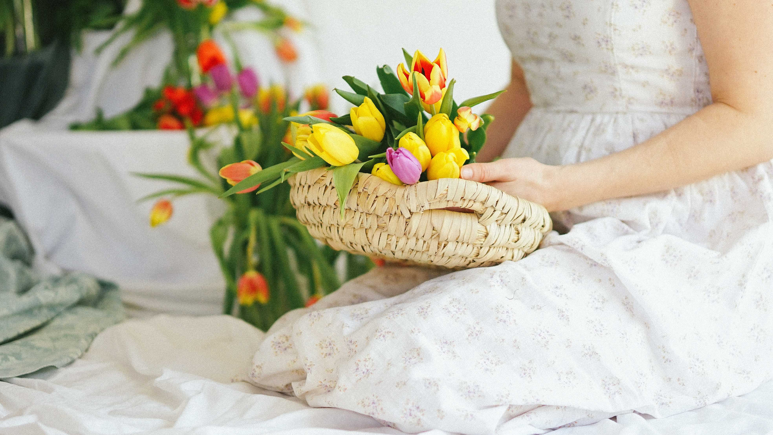 Madalina Beda- Artist vizual, fotograf, doula la nastere, consultant babywearing Brasov si in toata tara