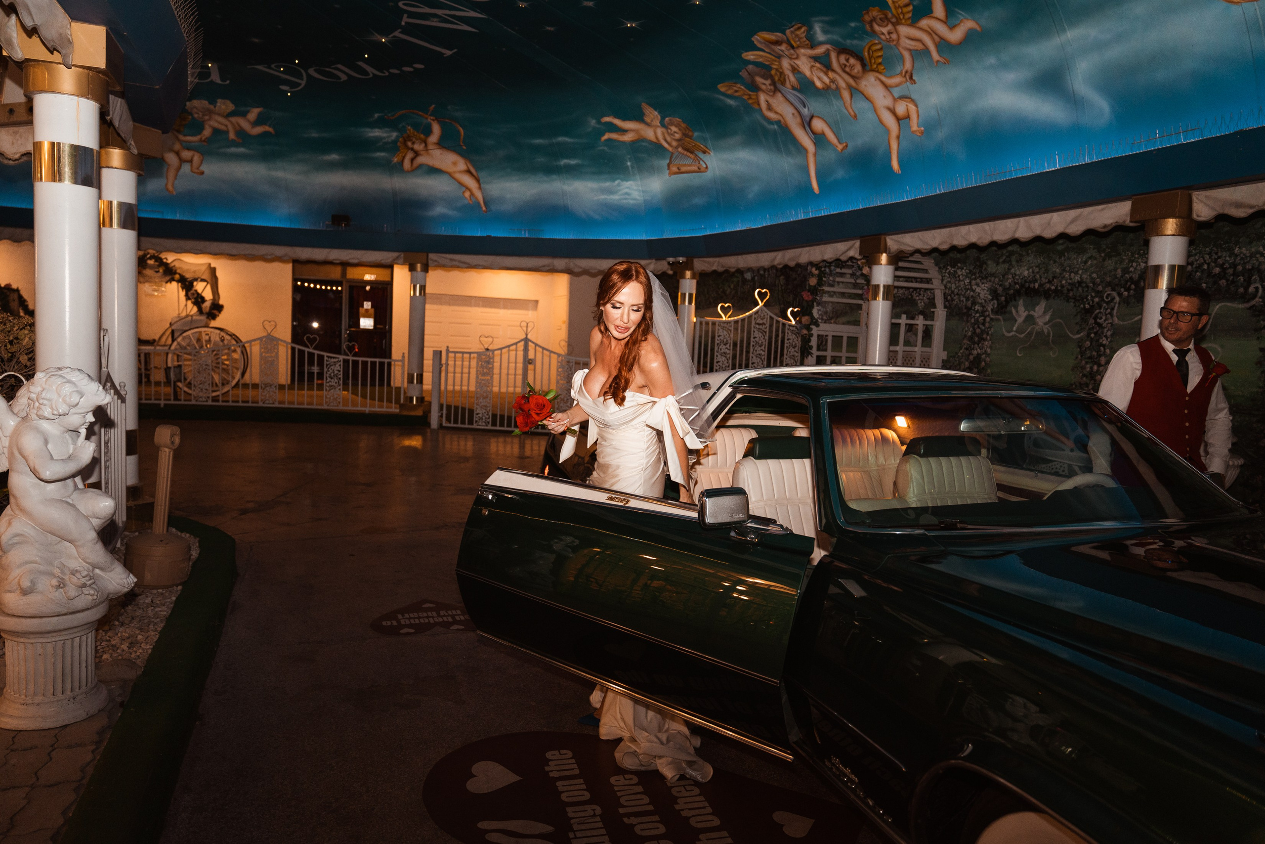 Rebecca&Todd. Wedding & elopement photographer Viktoriya Kravtsov. Las Vegas