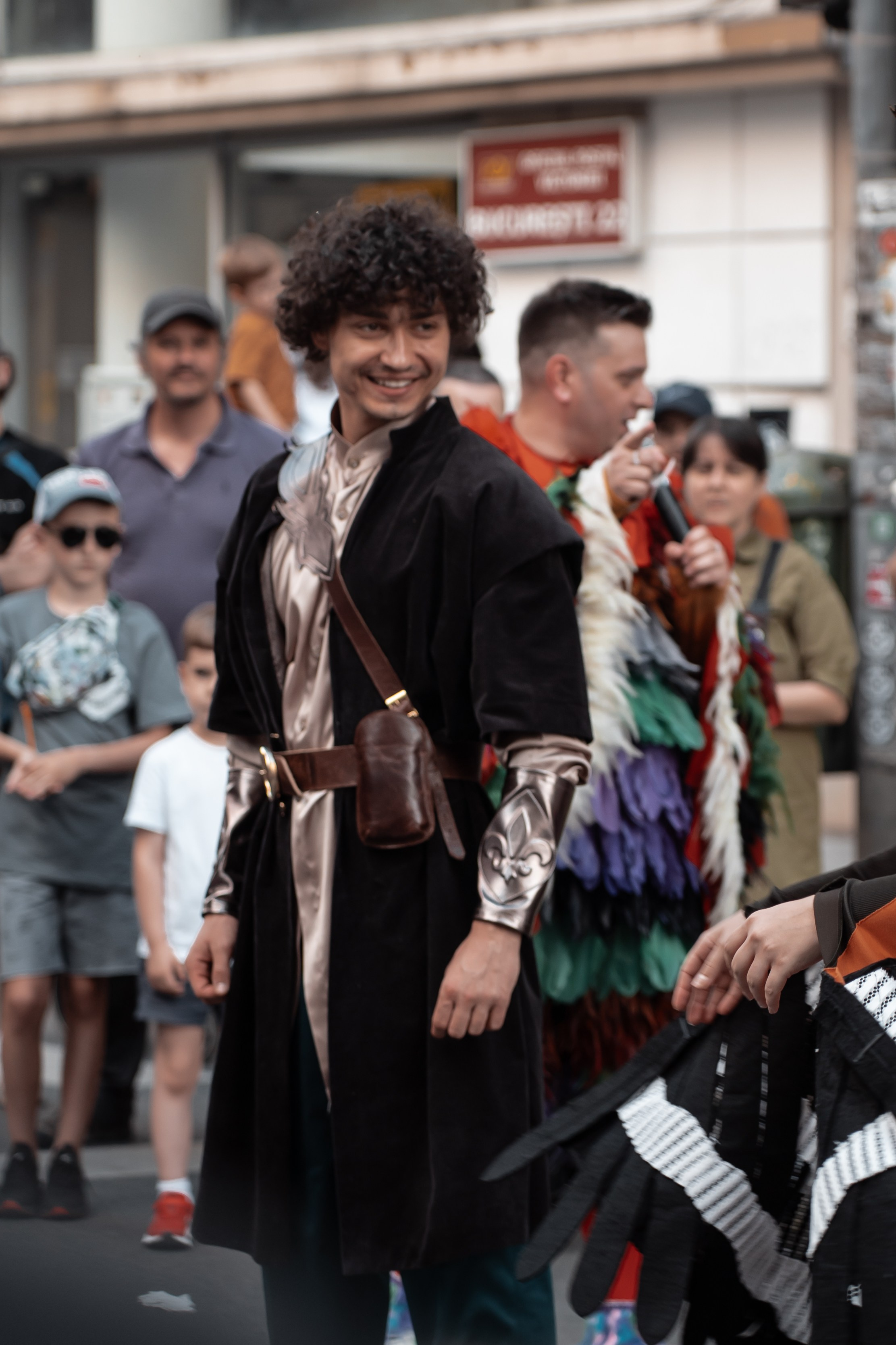 Parada Costumelor Teatru- Calea Victoriei 2024. Bycristinaciobanu