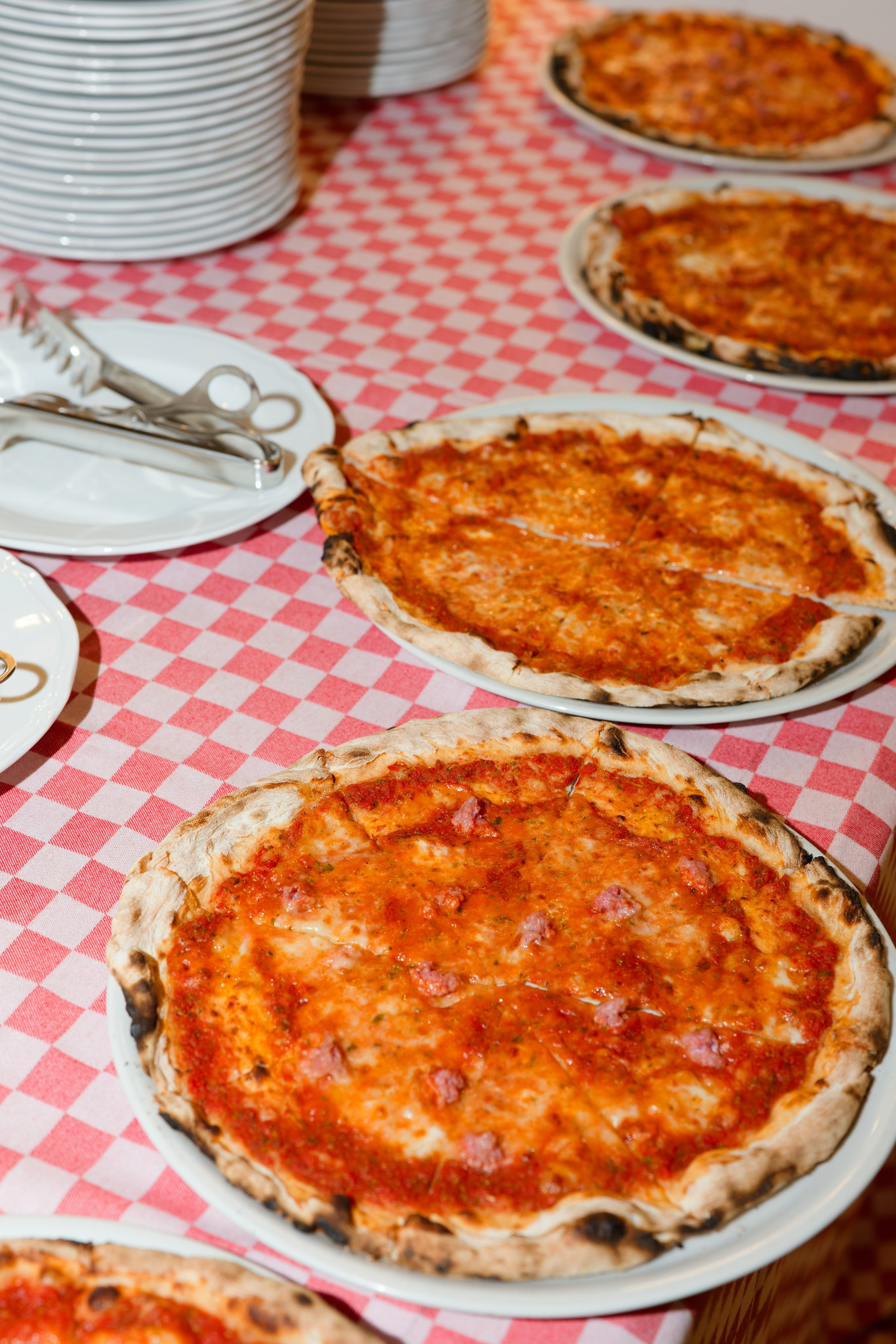 Pizza Party at Tenuta Massini, Florence, Italy. Destination Wedding Photographer — Nikita Burtsev