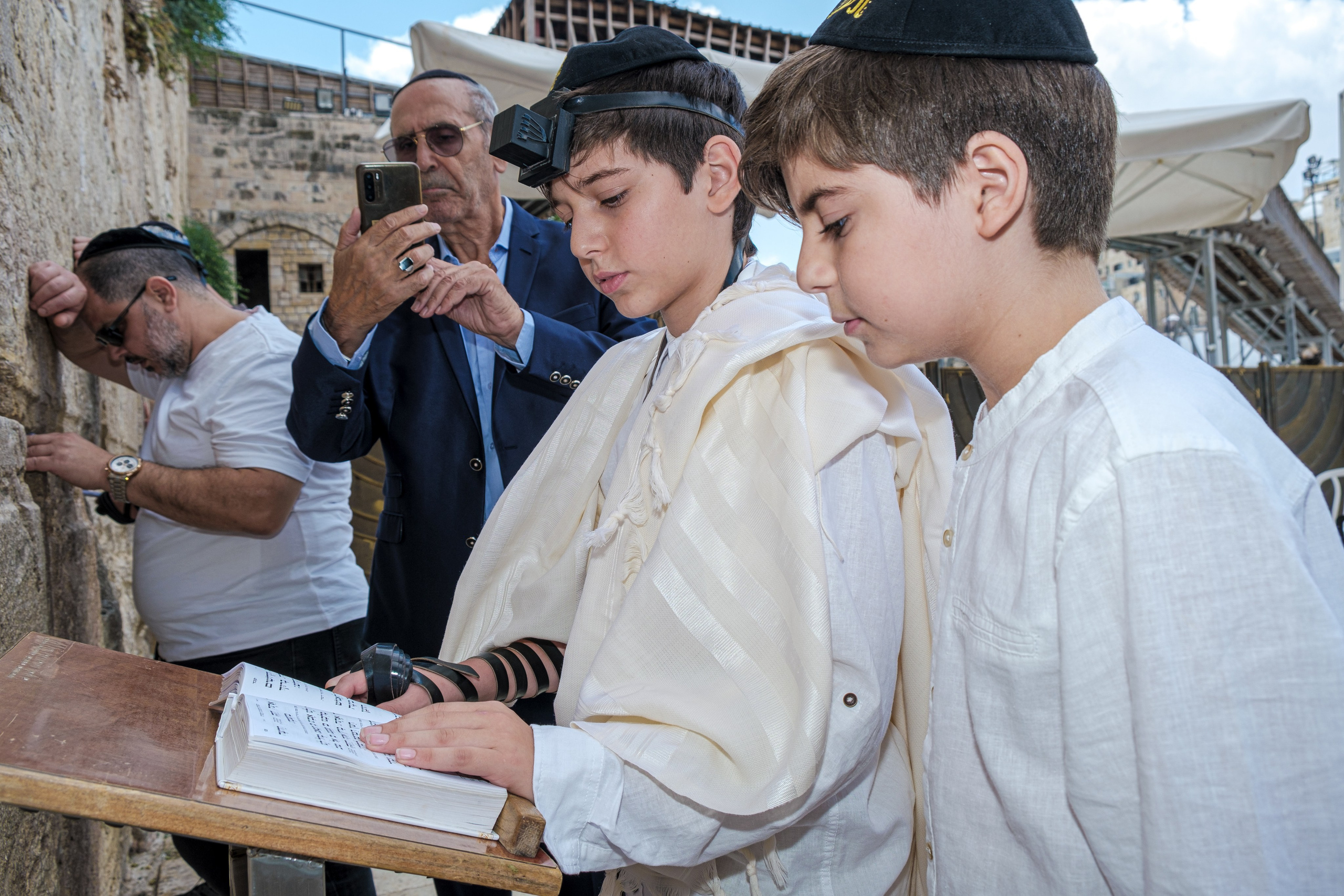 נטשה. Middle East Photo Agency — Photography & Event Magnets — סוכנות צילום והדפסת מגנטים לאירועים