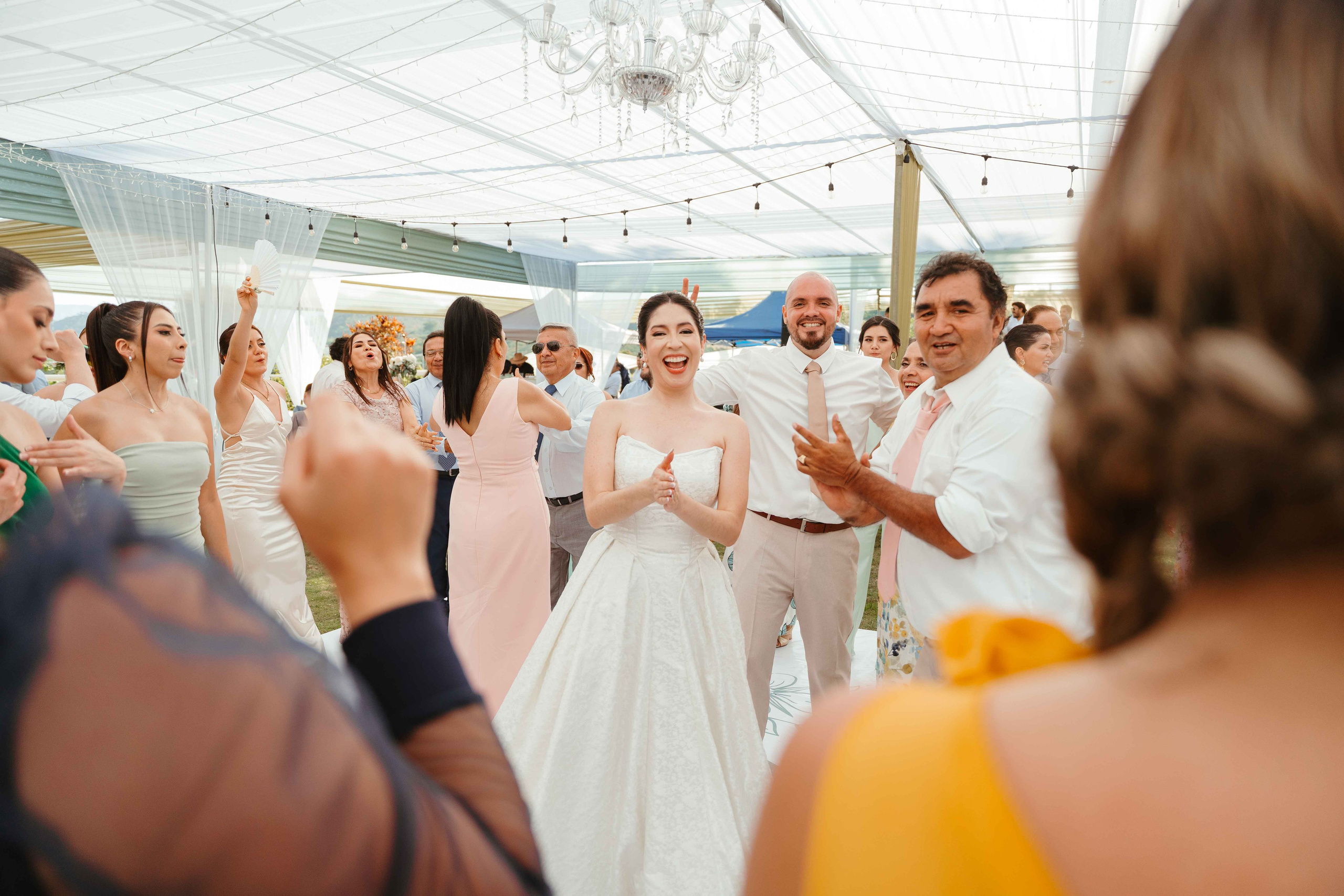 Karina y Daniel. Fotógrafo de bodas en Loja Ecuador | Piero Alvarez PH