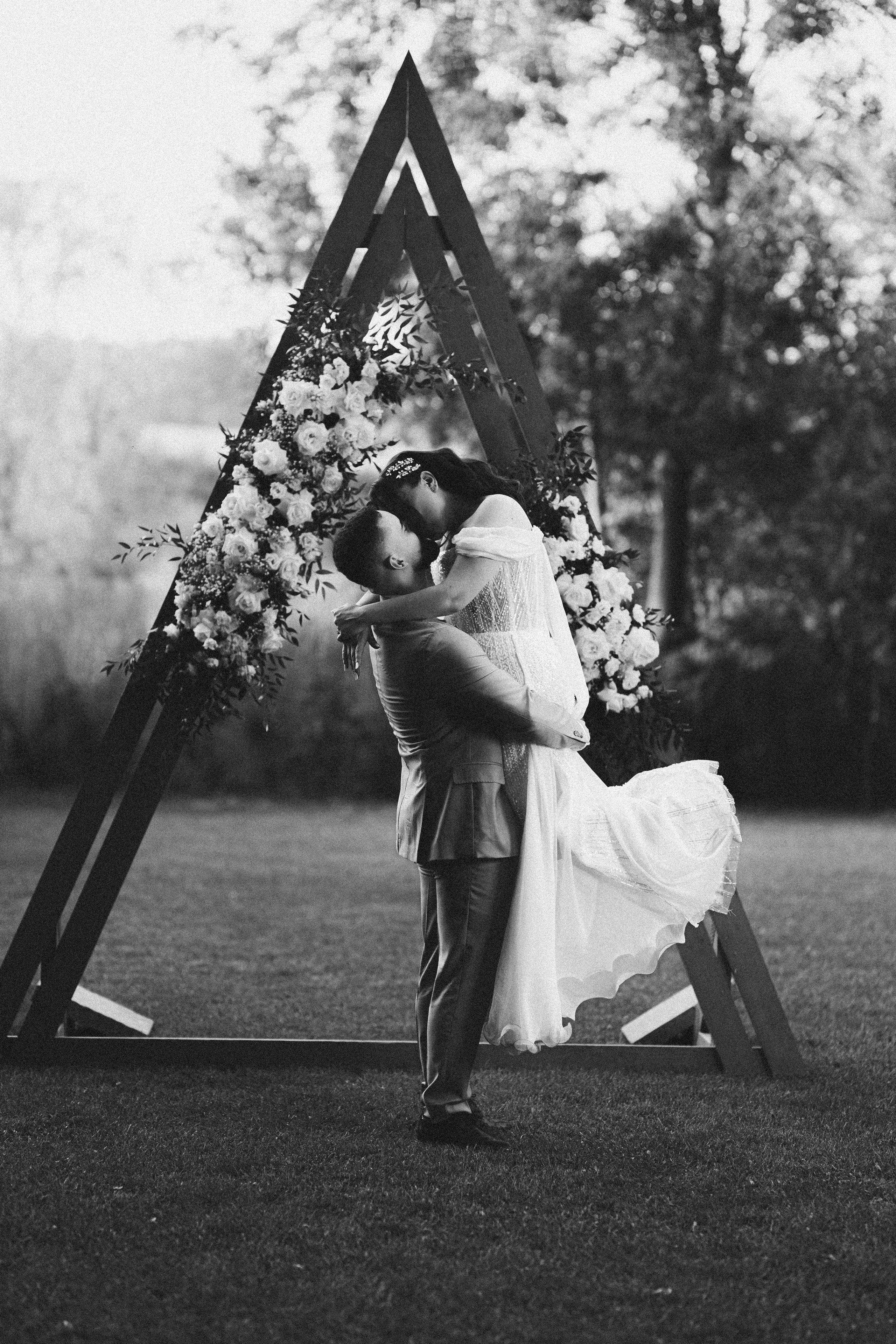 Mihai & Iasmina. Lucian Dedeu — Fotograf de nuntă și eveniment