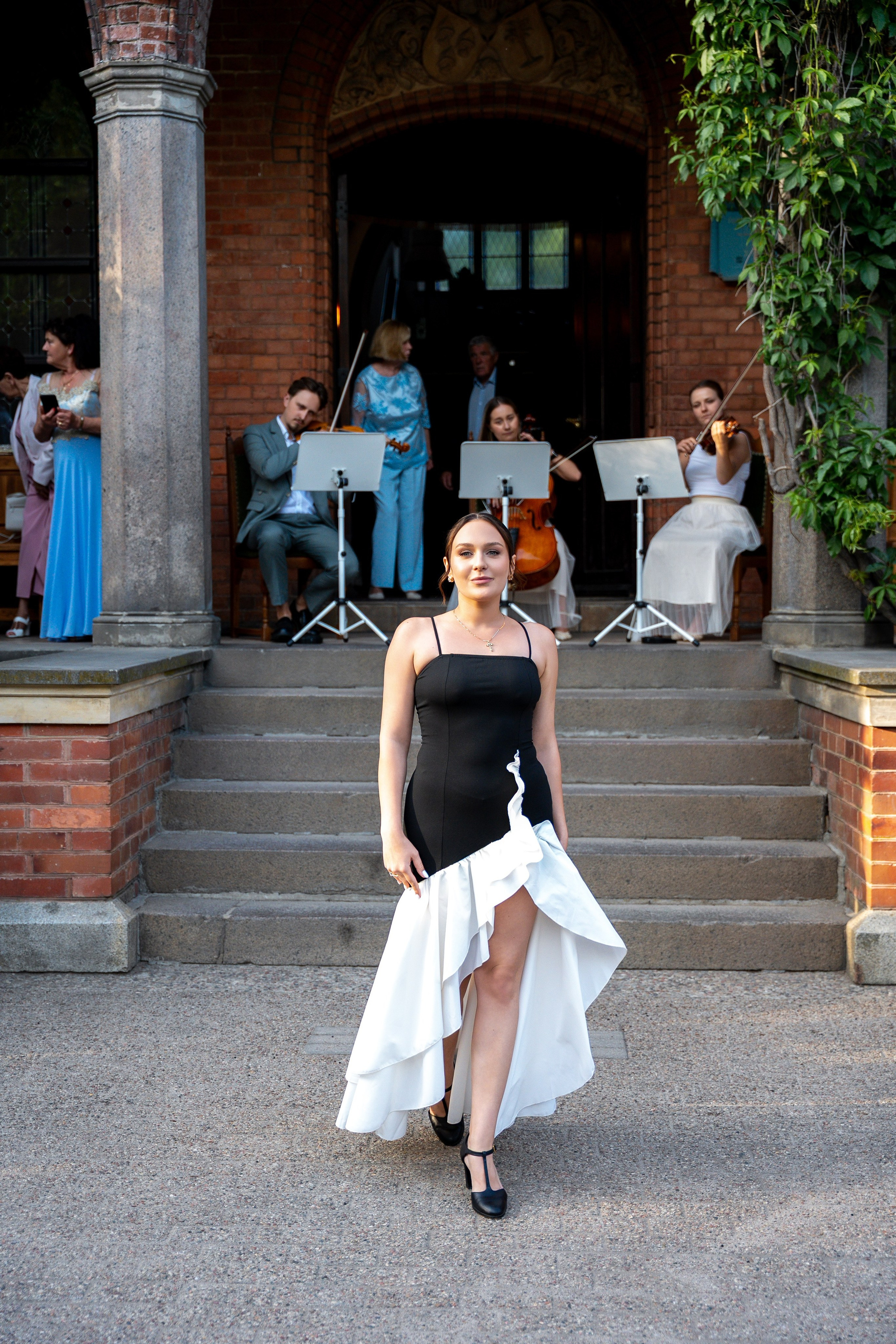 E&N: Zamek w Rzucewie. SL Wedding Photo — Editorial, Elegant & Timeless Wedding Photography in Poland and Across Europe