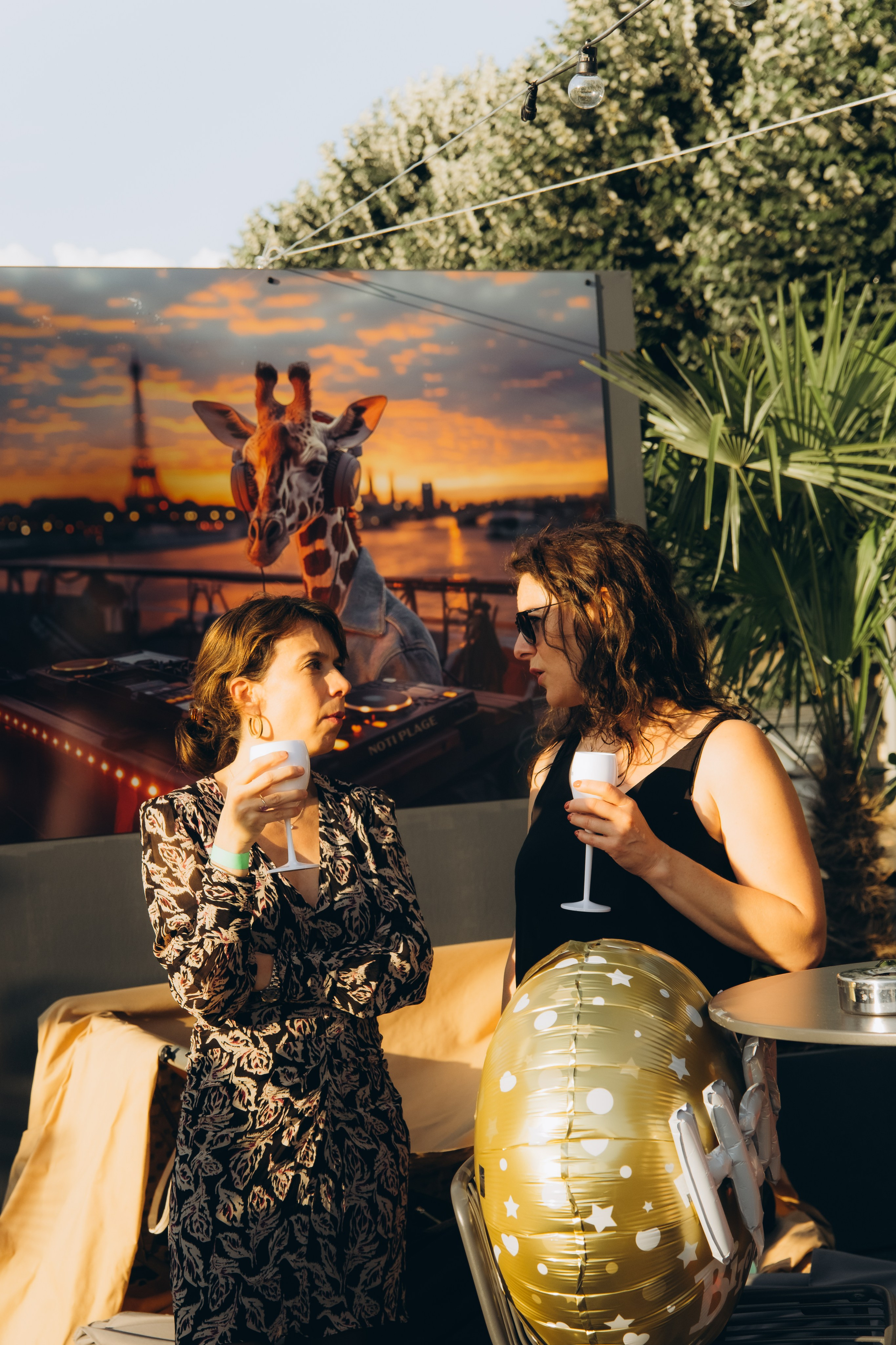 Marie’s Birthday with an Eiffel Tower view. Photographer in Paris Marina Chaput