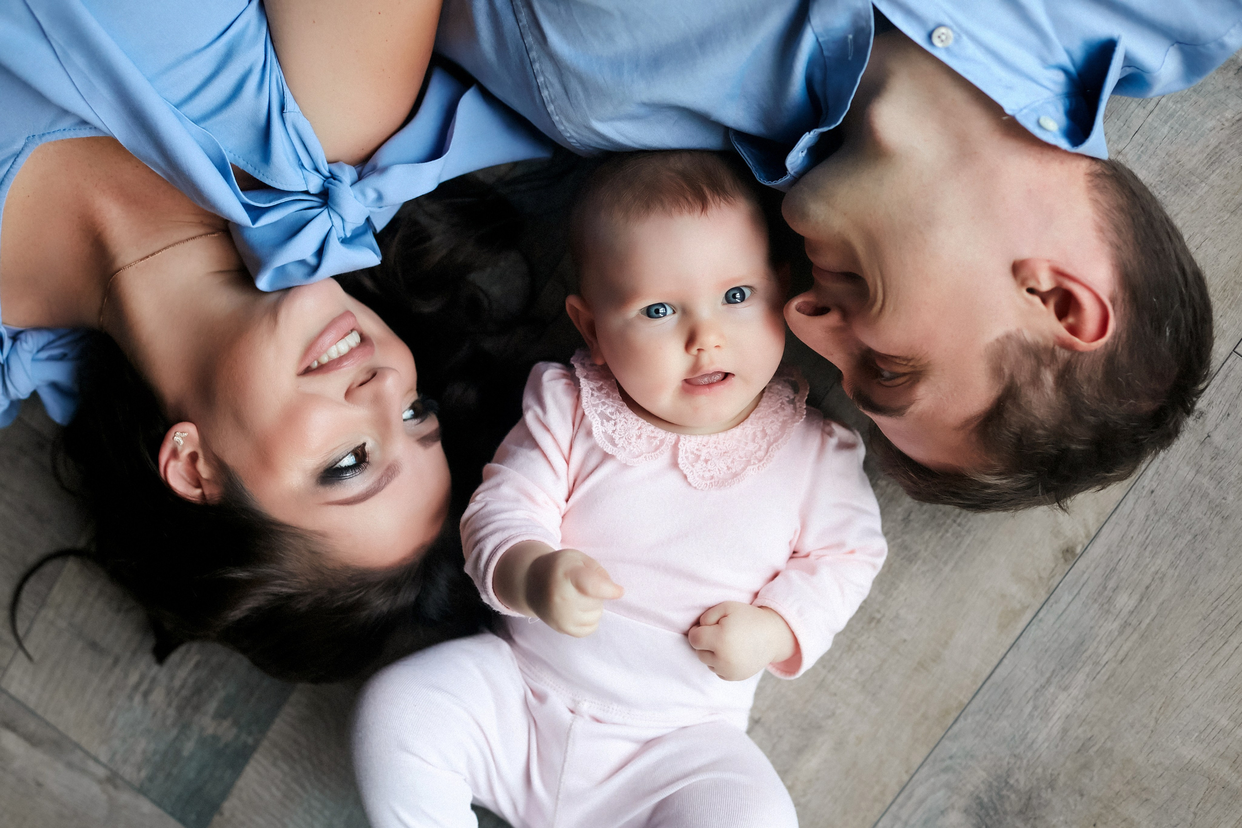 Studio photoshoot. Amazing photo session at a time convenient for you. Y