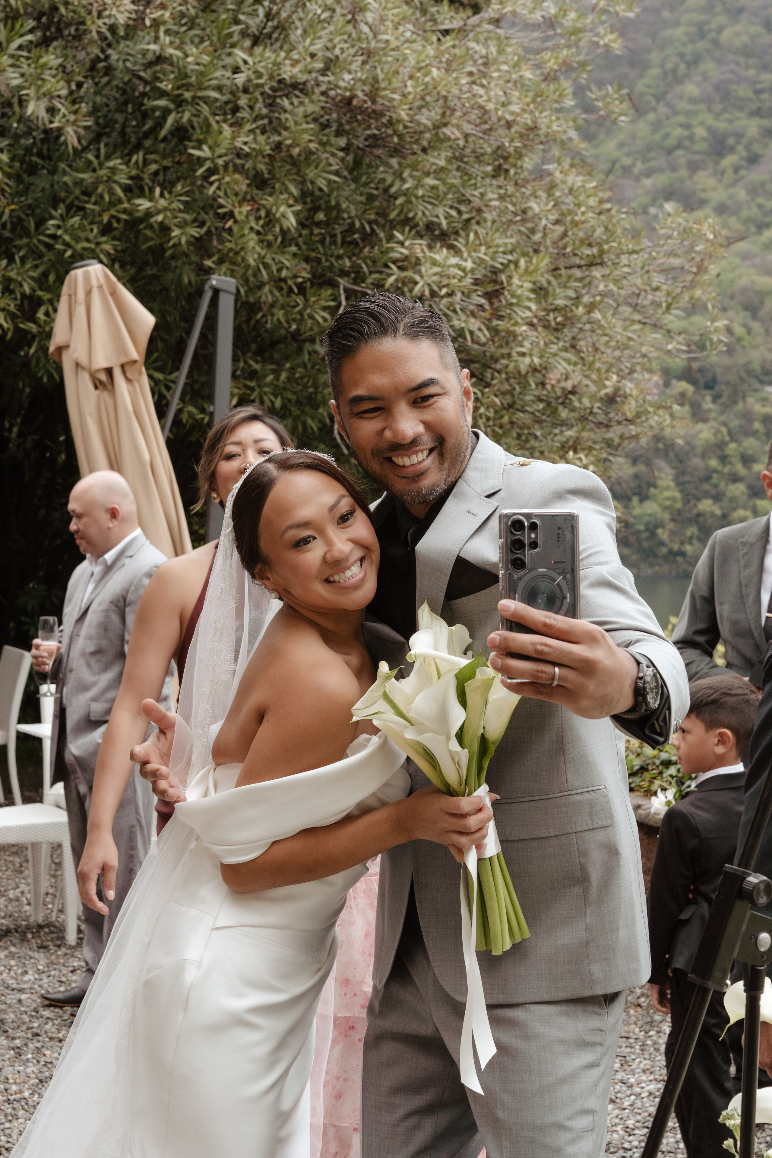 BEATRICE AND RAFAELE_LAKE COMO_Villa Regina Teodolinda. PHOTOGRAPHER IN ITALY
