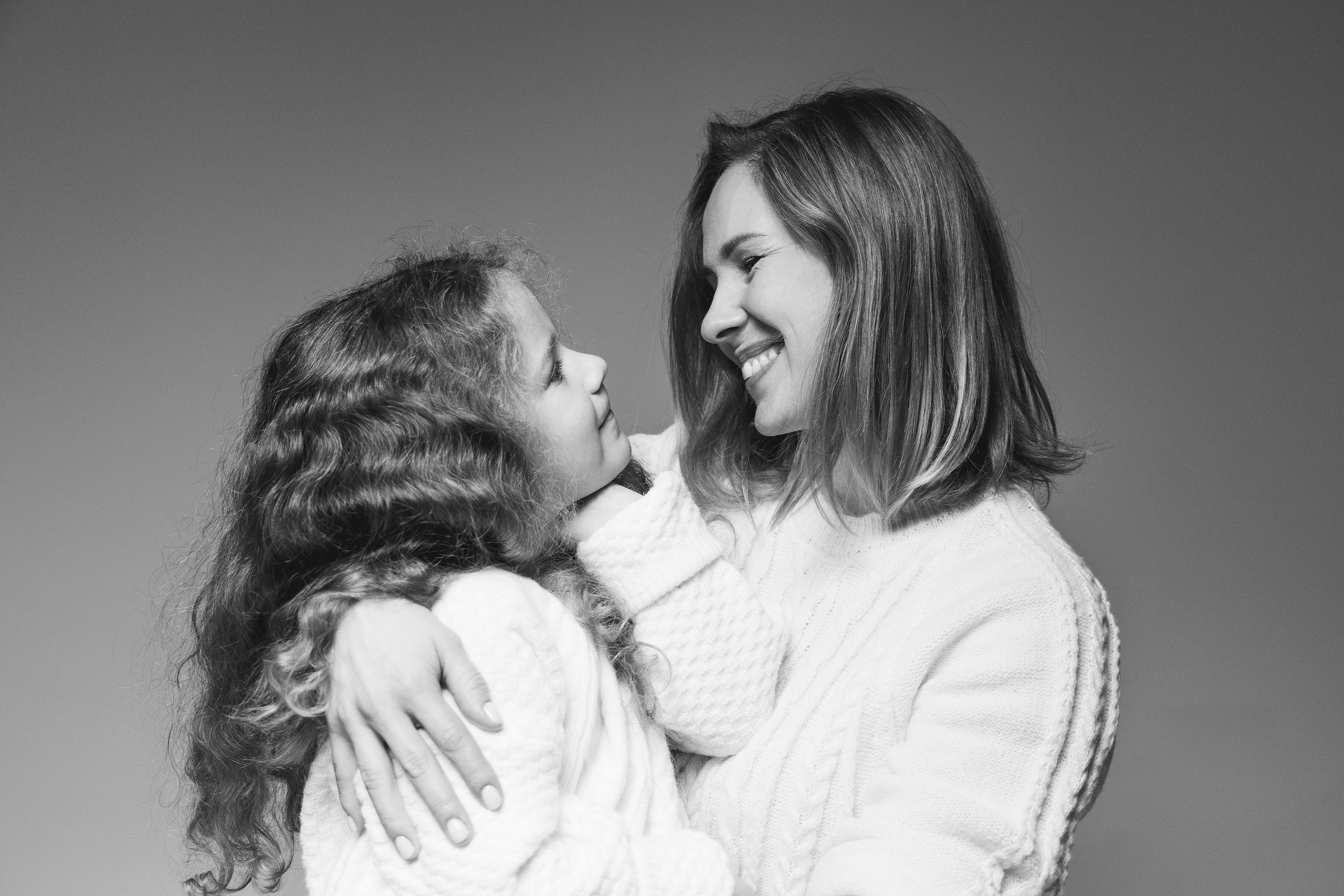 Elena and her daughter. Alexander Malinovski — Wedding, Family & Portrait Photographer in London & Kent