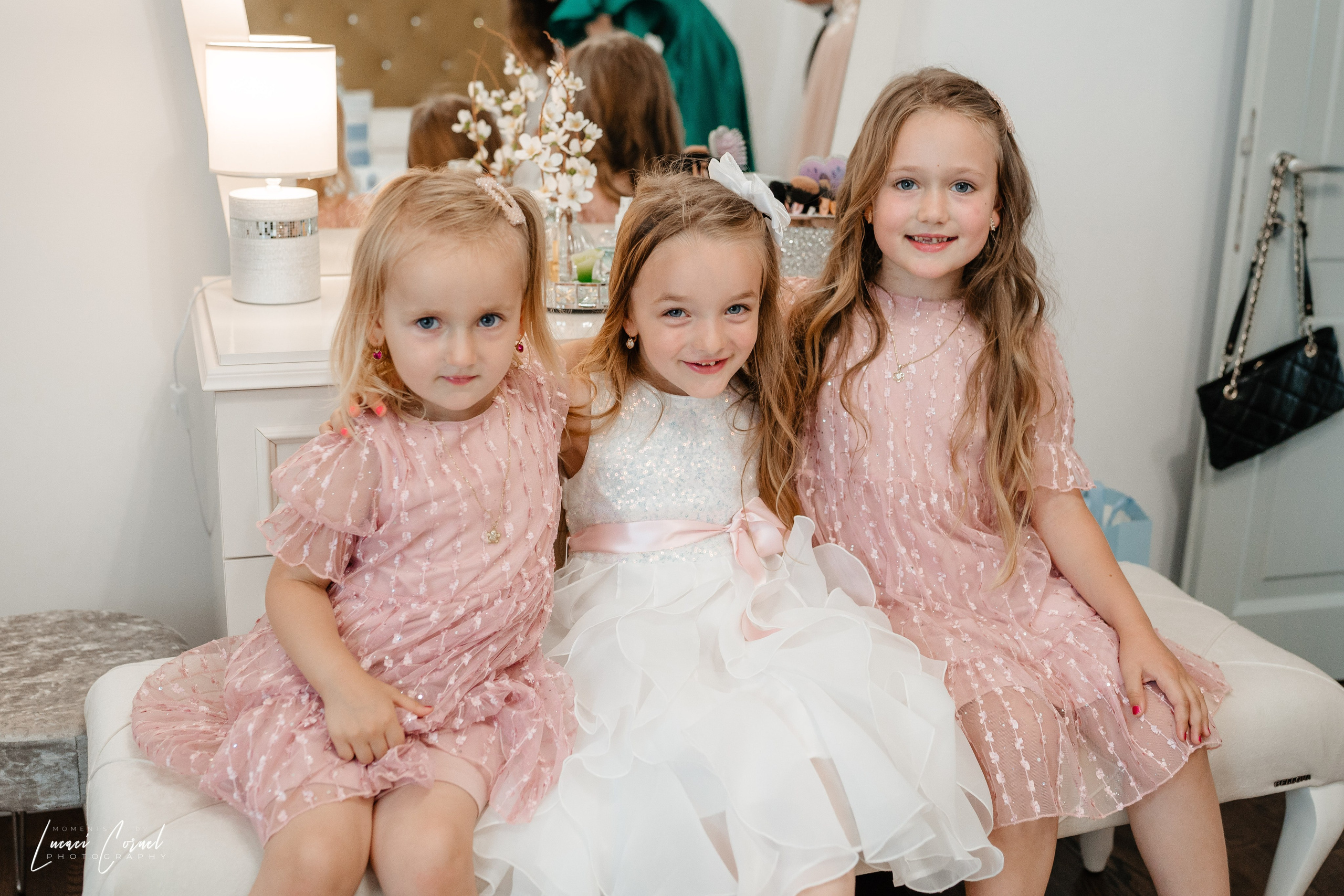 Familie – Amintiri de neuitat. Fotograf de nuntă, corporate, botezuri, majorate și aniversări Roman, Lucaci Cornel