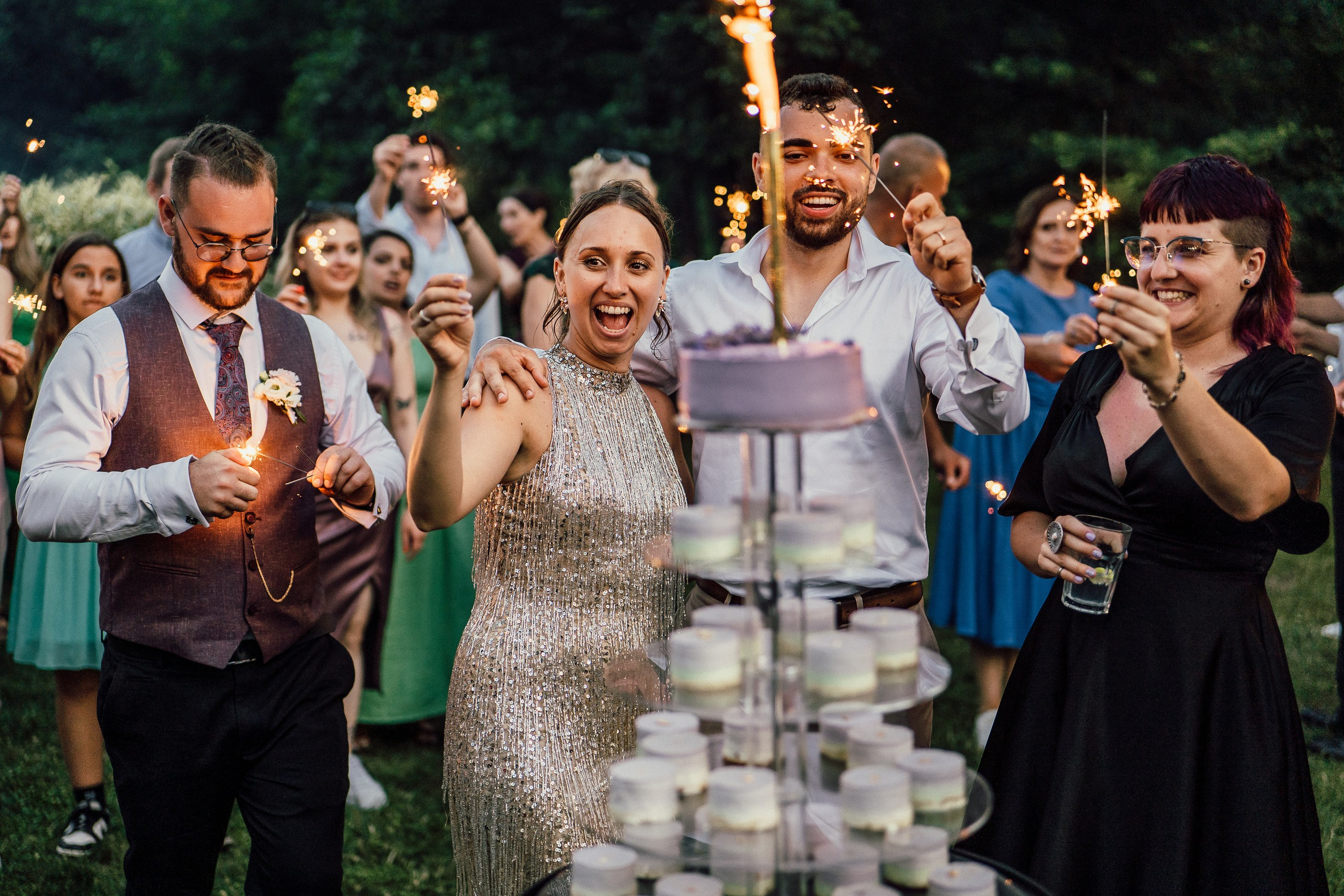 Nunta în aer liber RustiQ Garden - Fotograf Nuntă. Horatiu Fat: Fotograf si Videograf Profesionist Nunta Cluj-Napoca