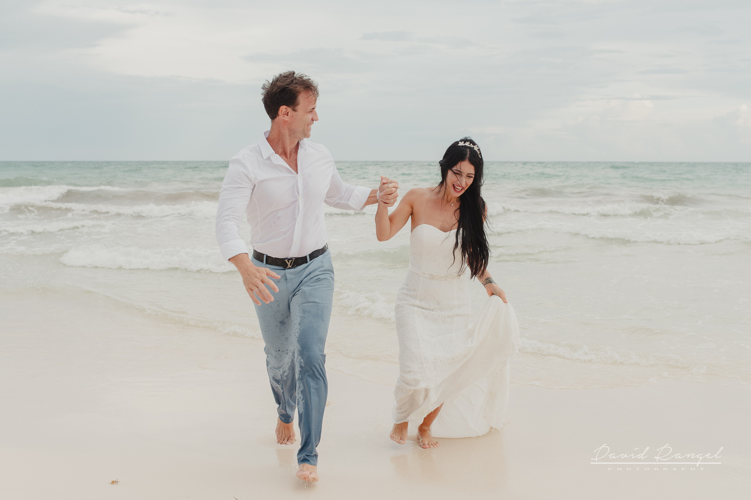 Mayan Weddings. Destination wedding photographer based in Cancun and Riviera Maya with service worldwide