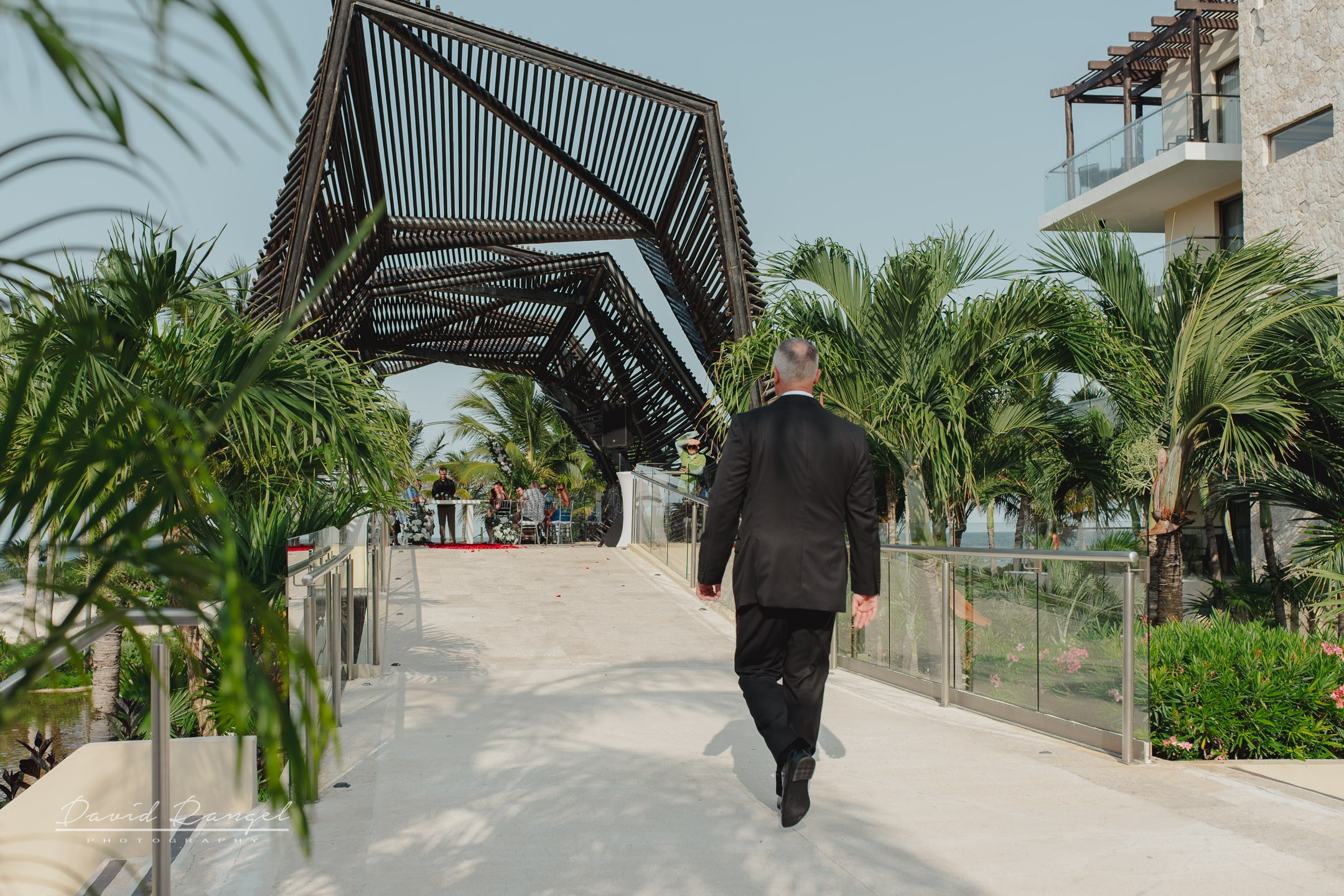 Heather and Benjamin on their destination wedding at Royalton Riviera Cancun. Destination wedding photographer based in Cancun and Riviera Maya with service worldwide