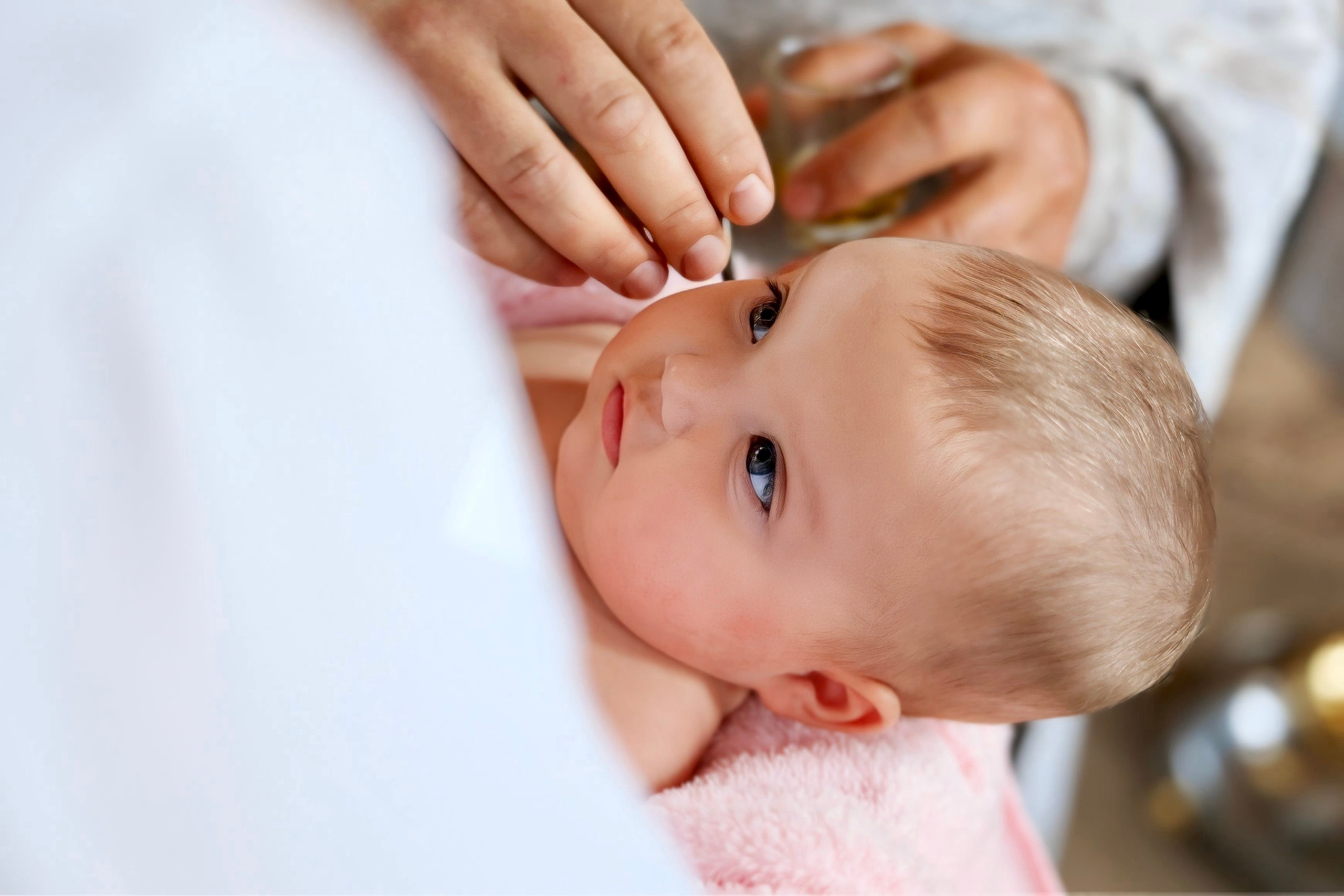 Botez. Fotograf al tainelor bisericești – Alina Fetu