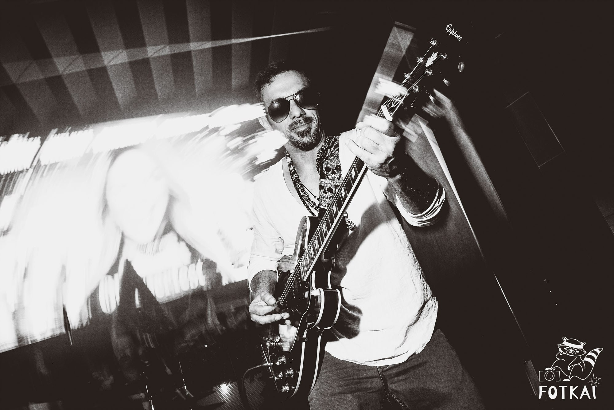 Oktoberfest Torrevieja 2025 в Avalon — Stones of the Coast, живая музыка и рок-атмосфера | Фоторепортаж FOTKAI