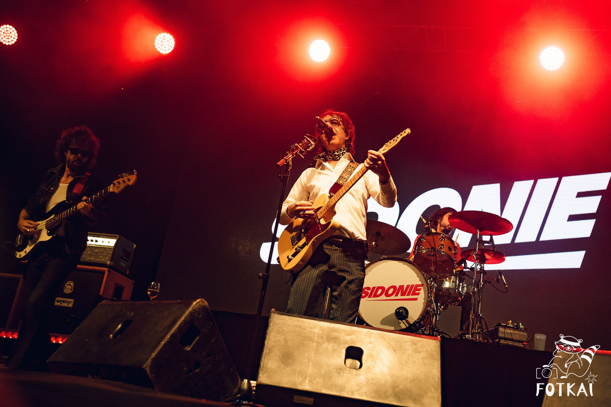 Sidonie en Torrevieja 2025 – Fotos del concierto y reportaje completo | FOTKAI