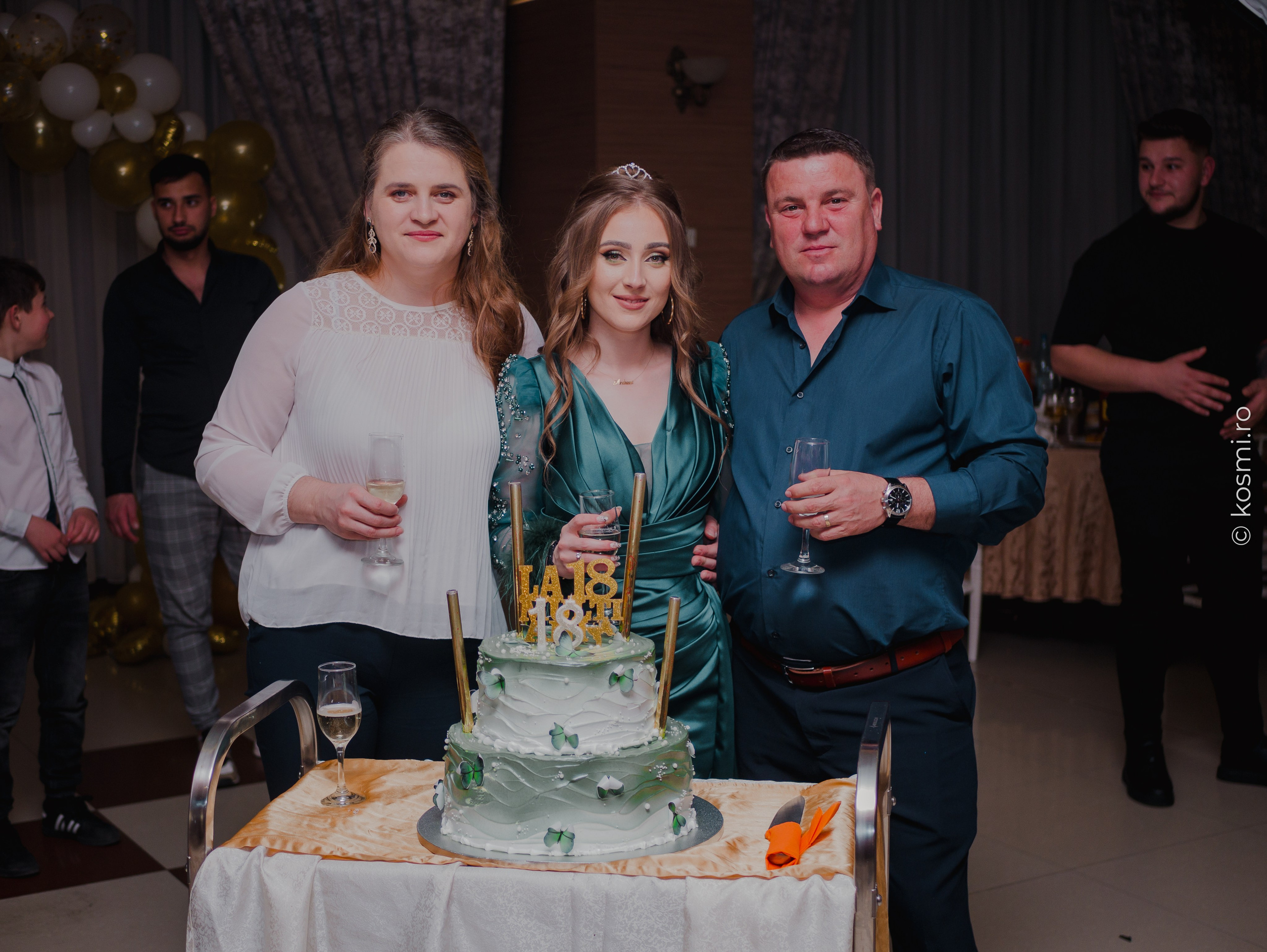 Majorat Andreea. Kosmi